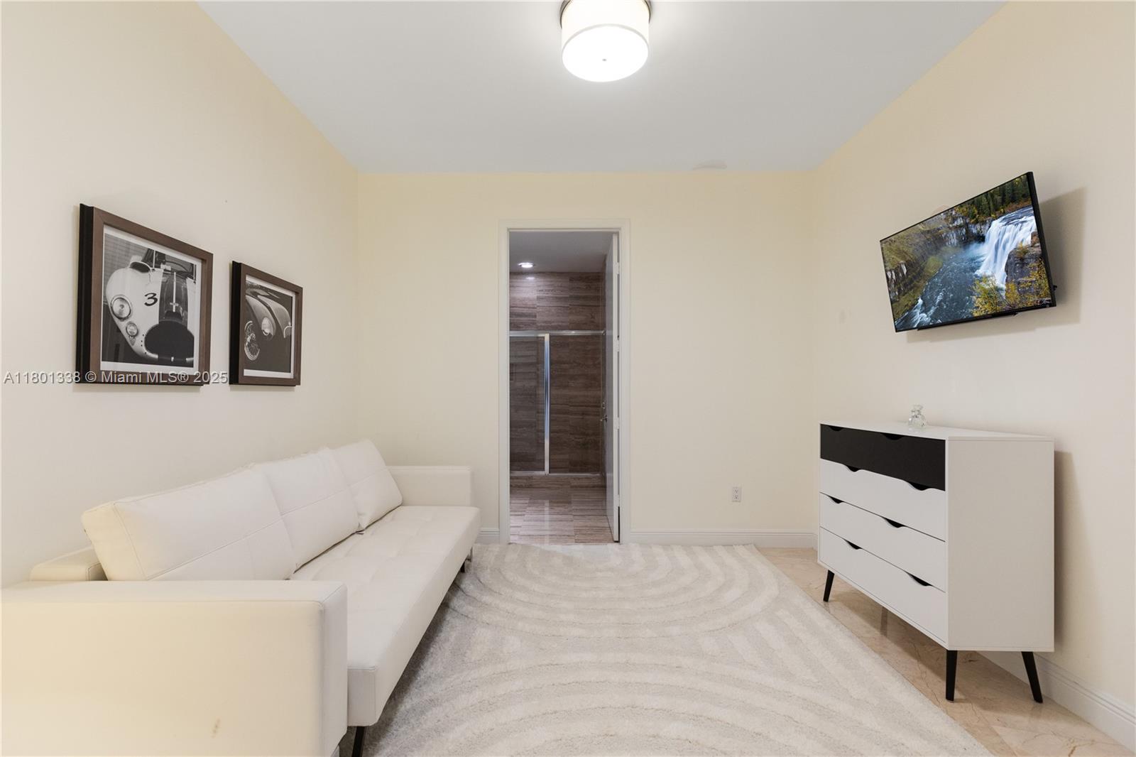16001 Collins Ave #3307, Sunny Isles Beach FL 33160
