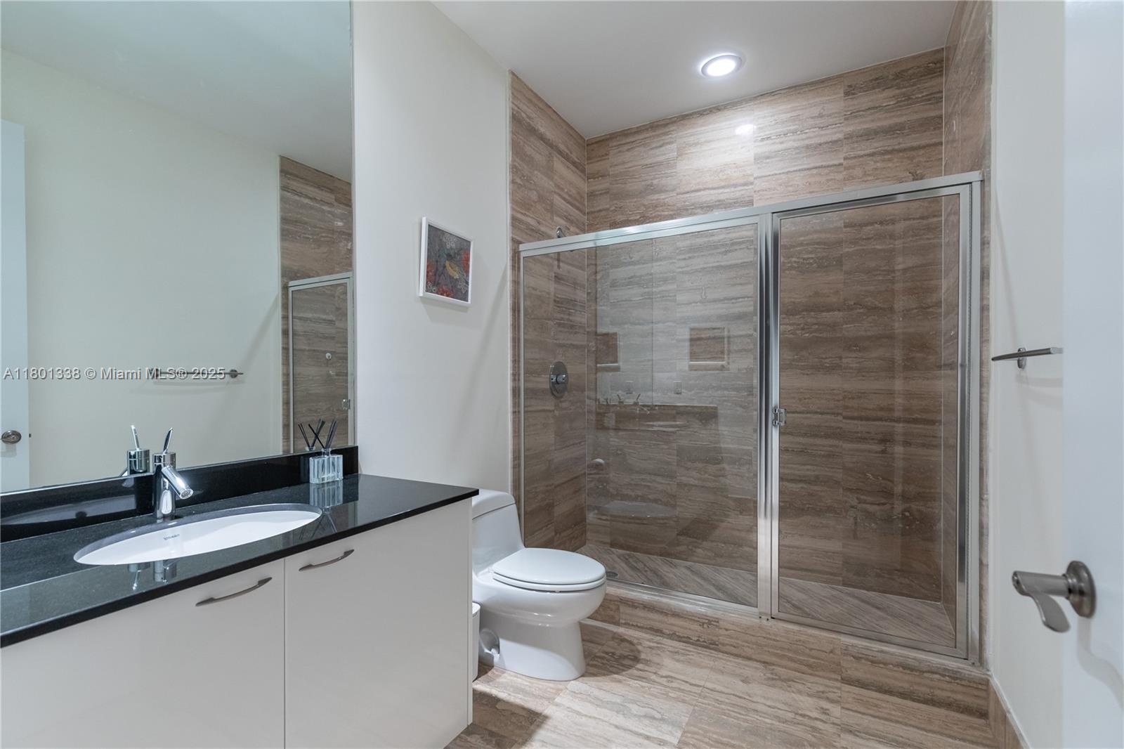 16001 Collins Ave #3307, Sunny Isles Beach FL 33160