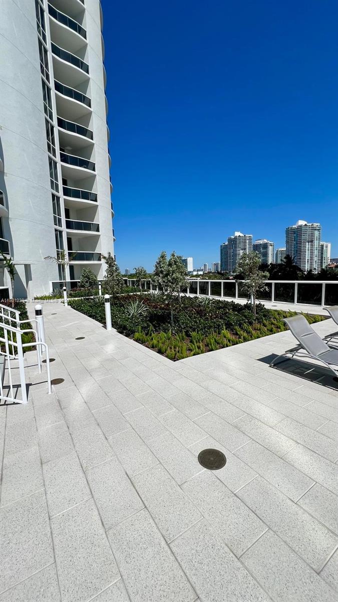 16001 Collins Ave #3307, Sunny Isles Beach FL 33160