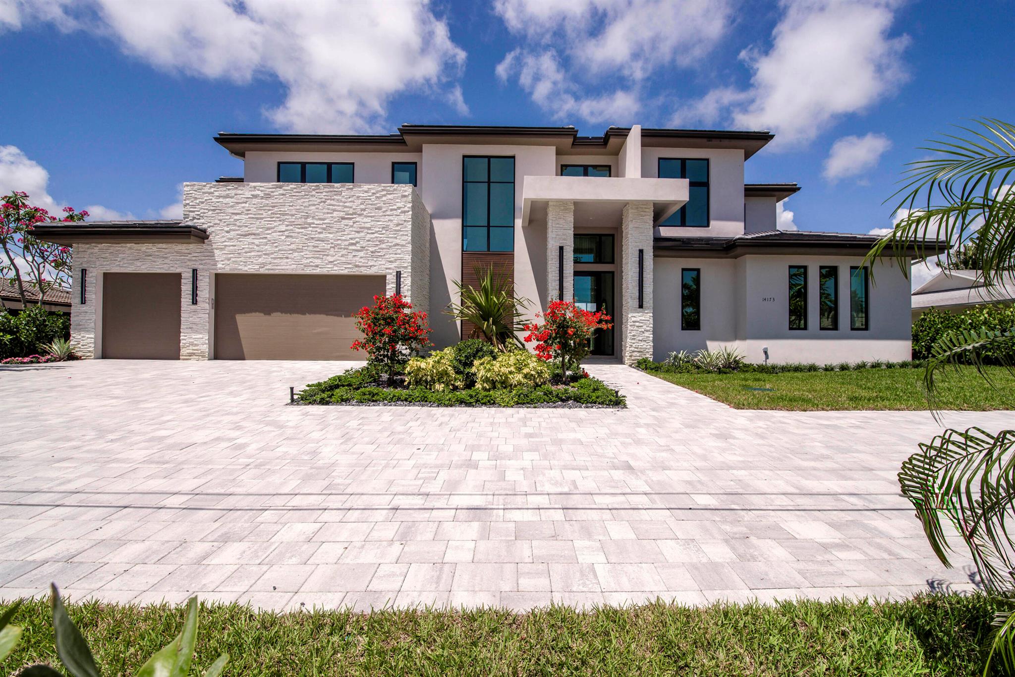 14173 Harbor Lane