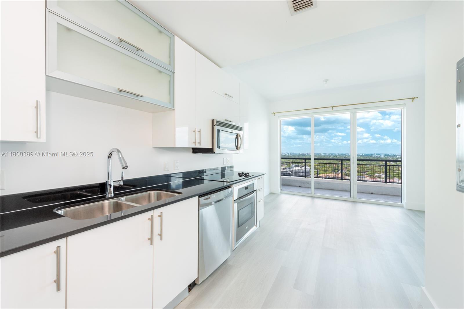 60 SW 13th St #2019, Miami FL 33130