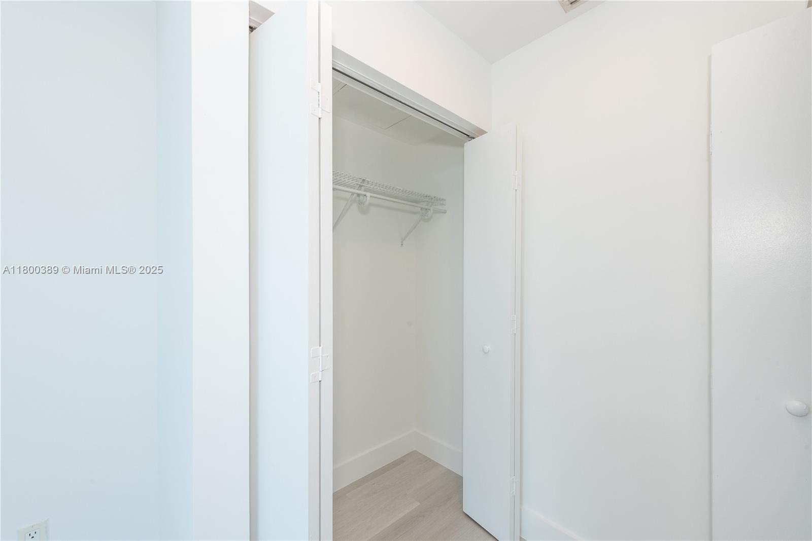 60 SW 13th St #2019, Miami FL 33130