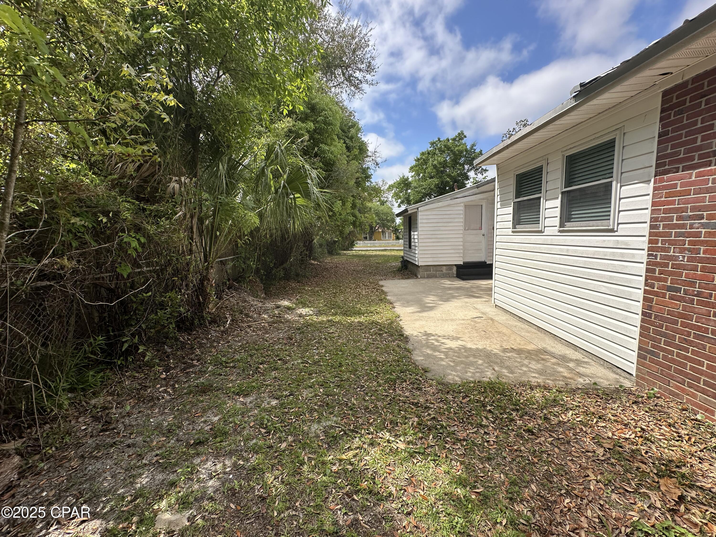 Image 13 For 102 Cove Avenue