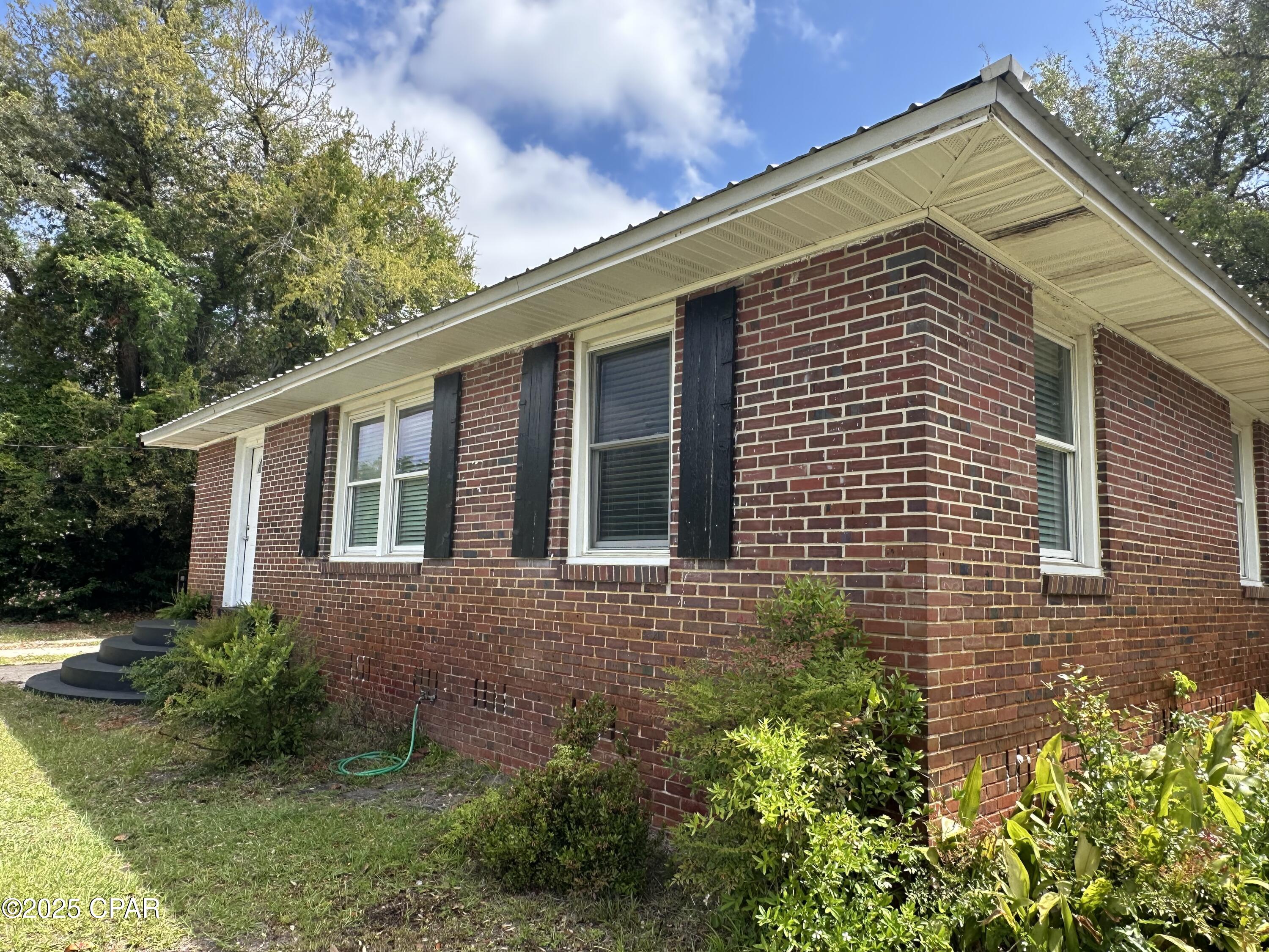 Image 21 For 102 Cove Avenue
