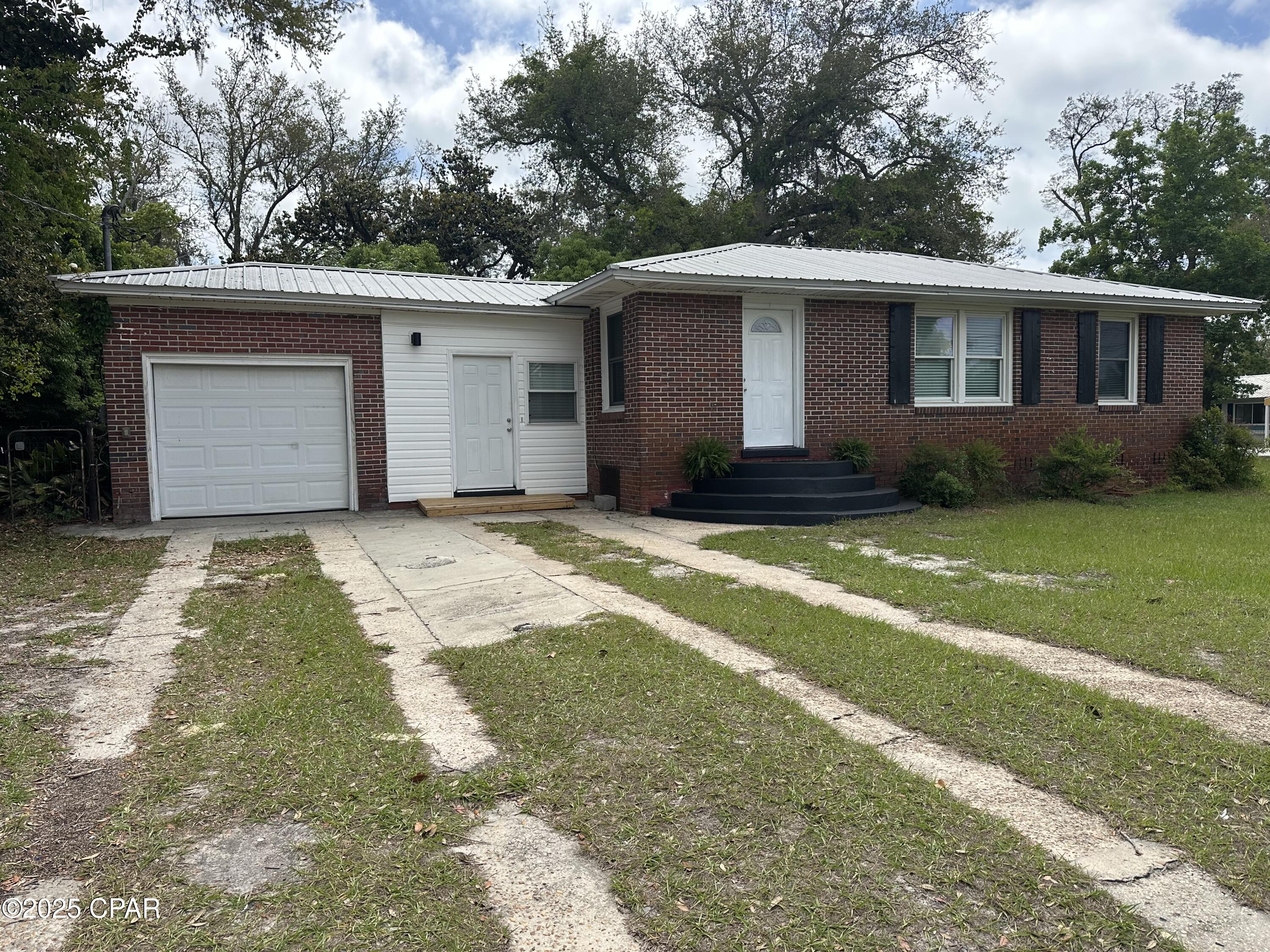 Image 3 For 102 Cove Avenue