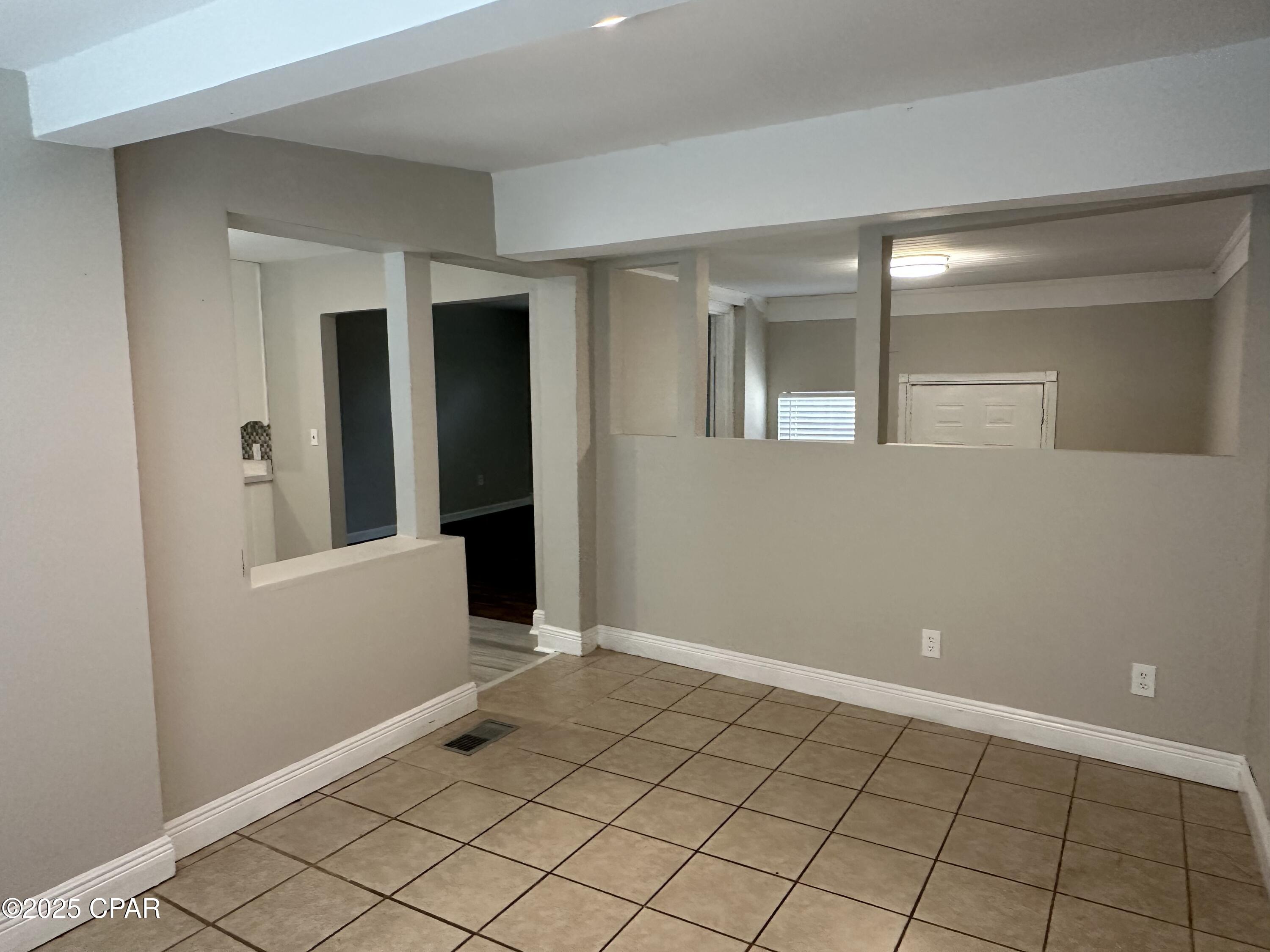 Image 33 For 102 Cove Avenue