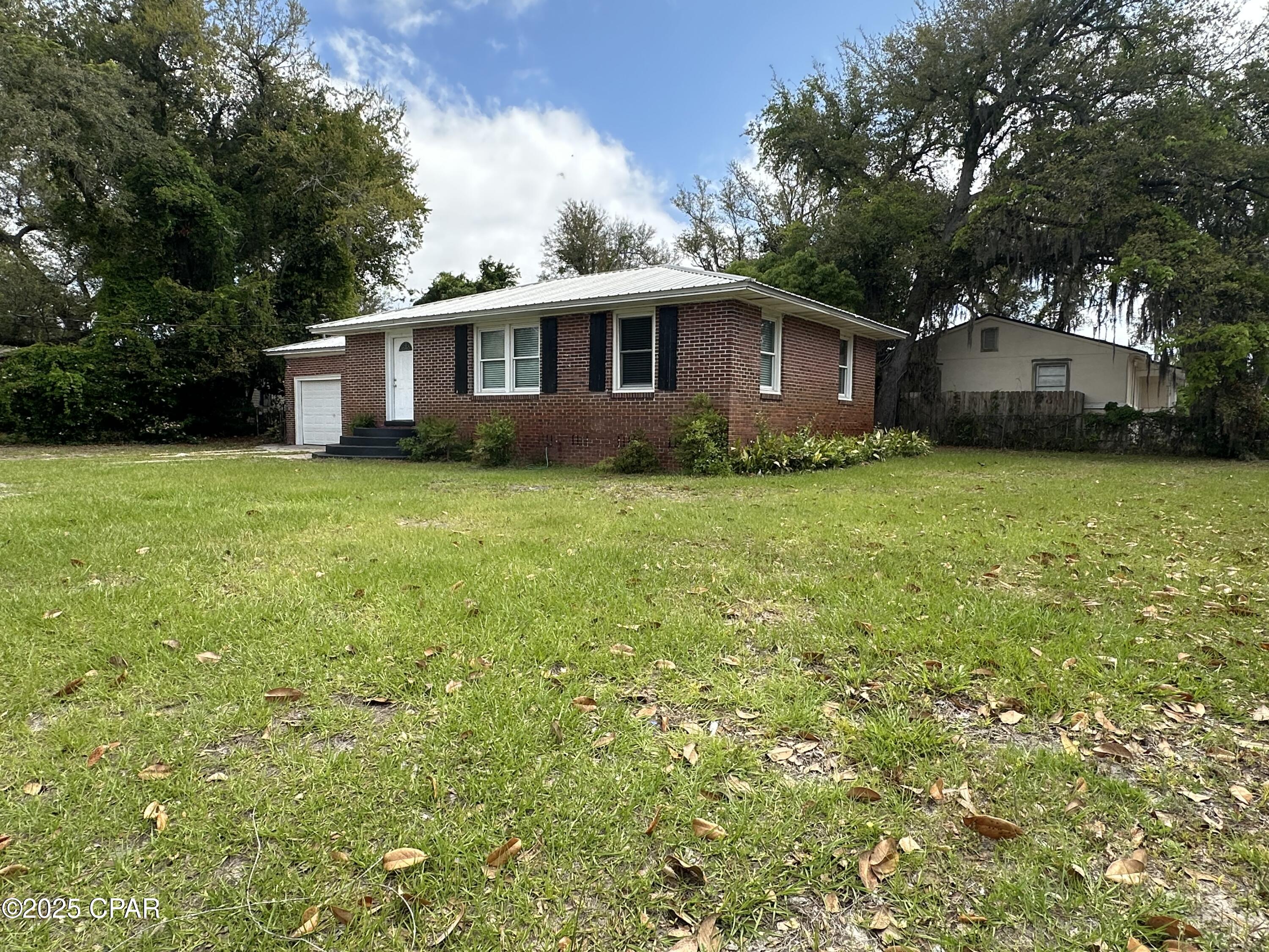 Image 4 For 102 Cove Avenue