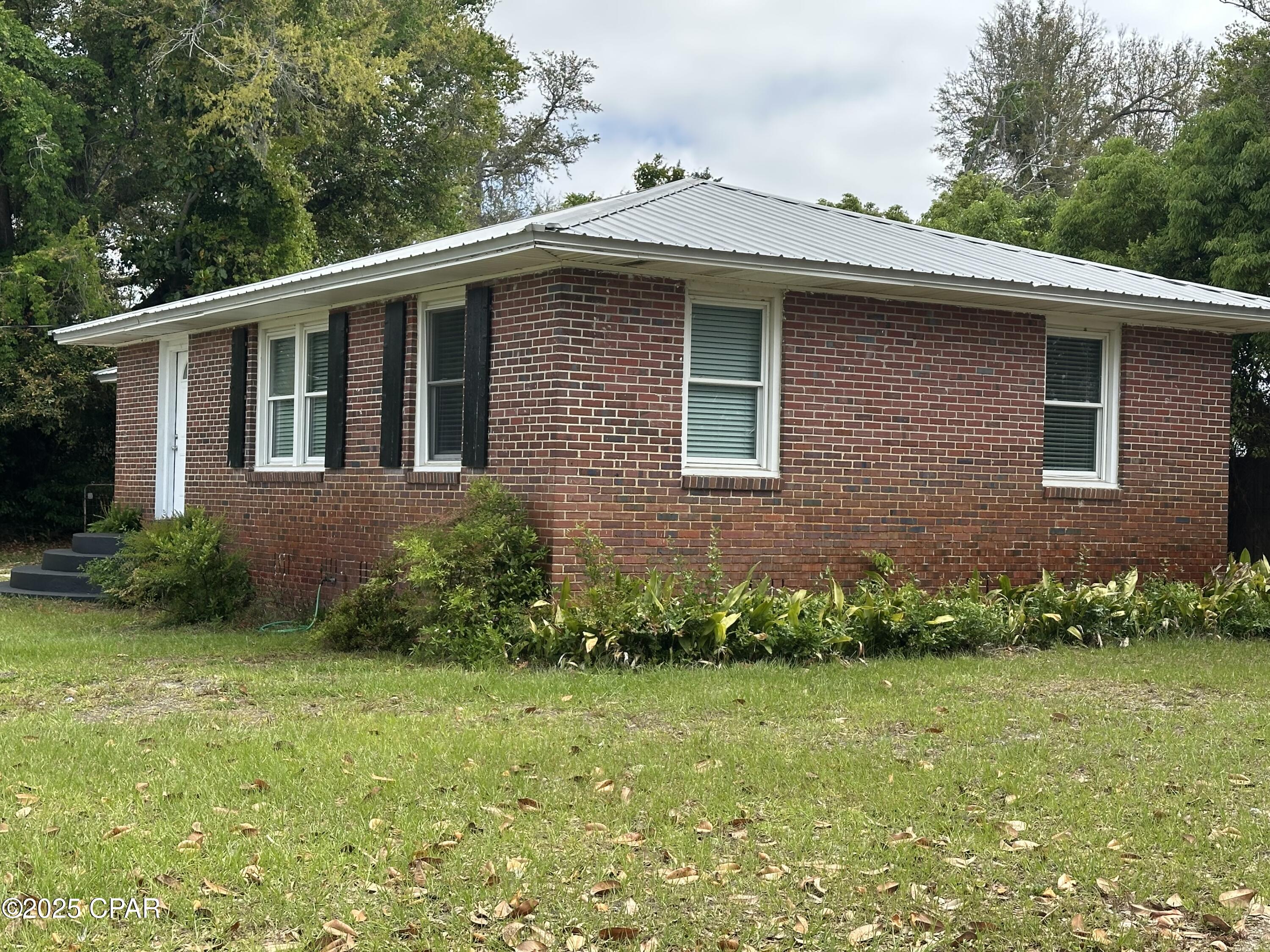 Image 6 For 102 Cove Avenue