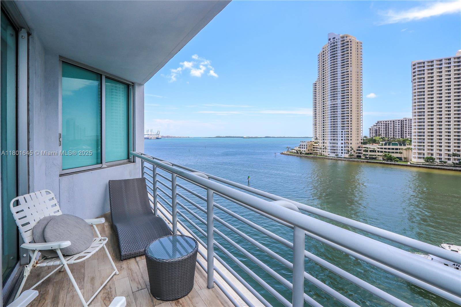 335 S Biscayne Blvd #807, Miami FL 33131