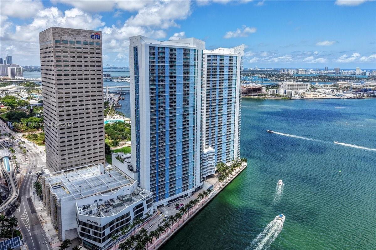 335 S Biscayne Blvd #4000, Miami FL 33131