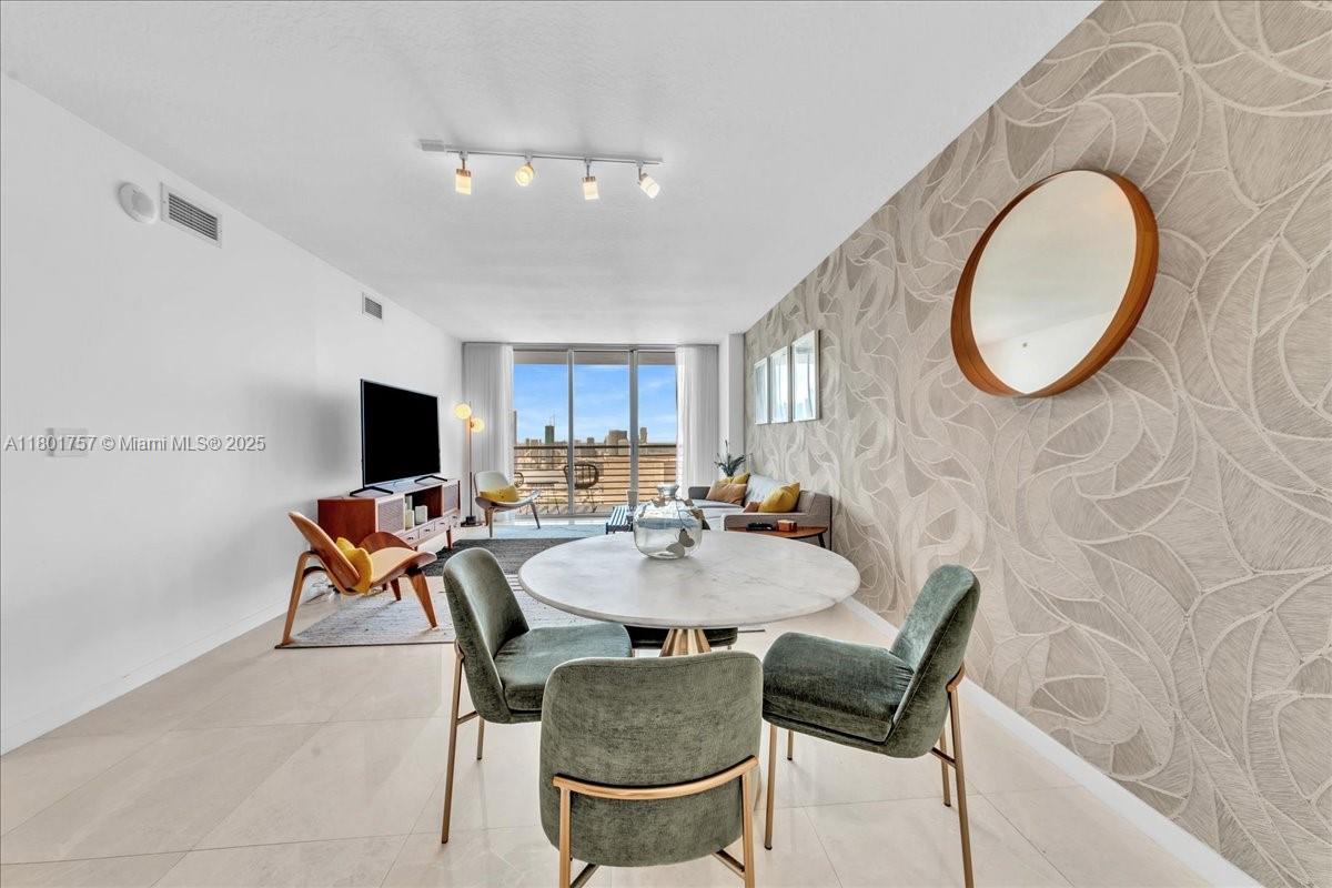 335 S Biscayne Blvd #4000, Miami FL 33131