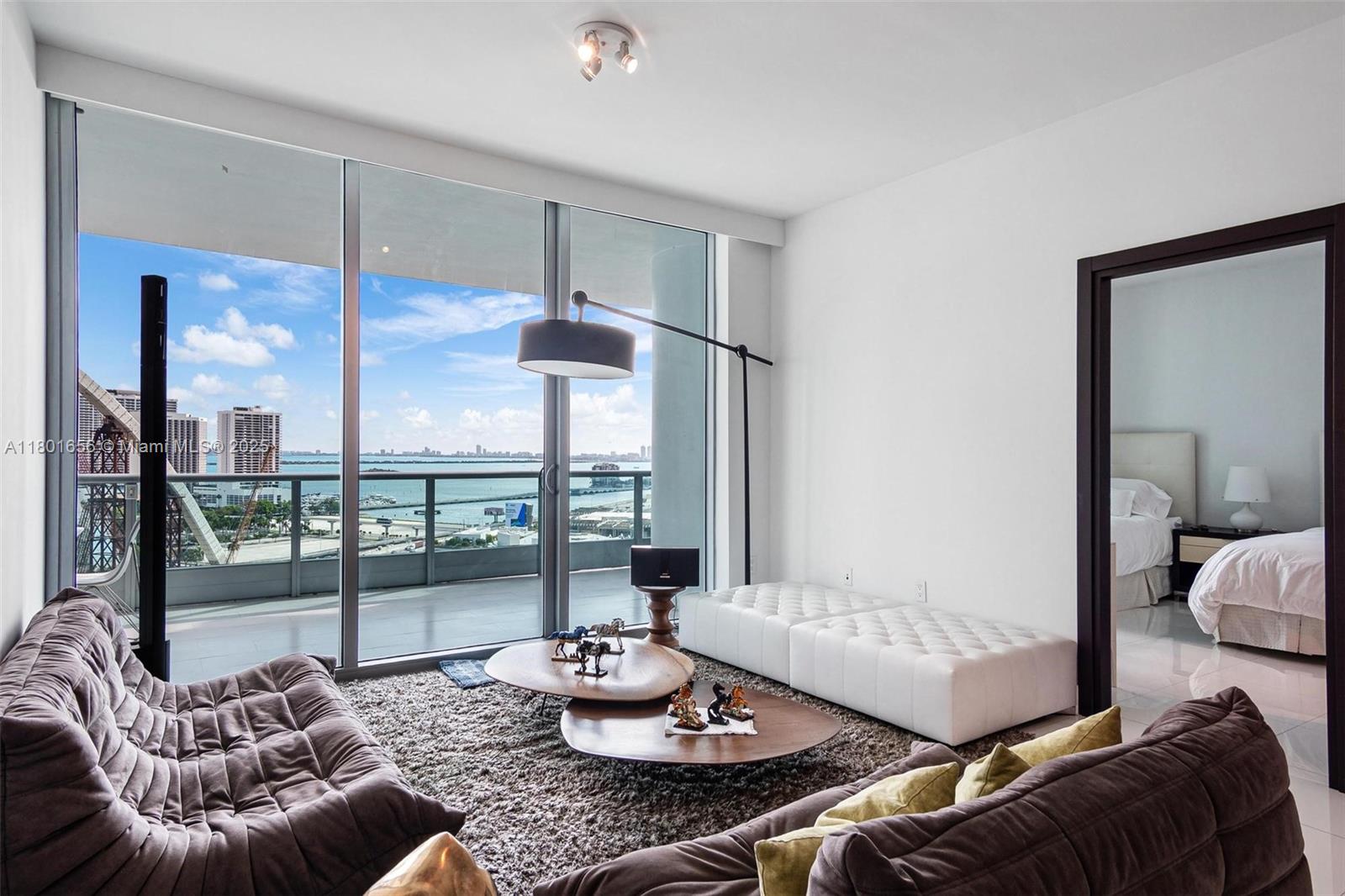 900 Biscayne Blvd #2208, Miami FL 33132