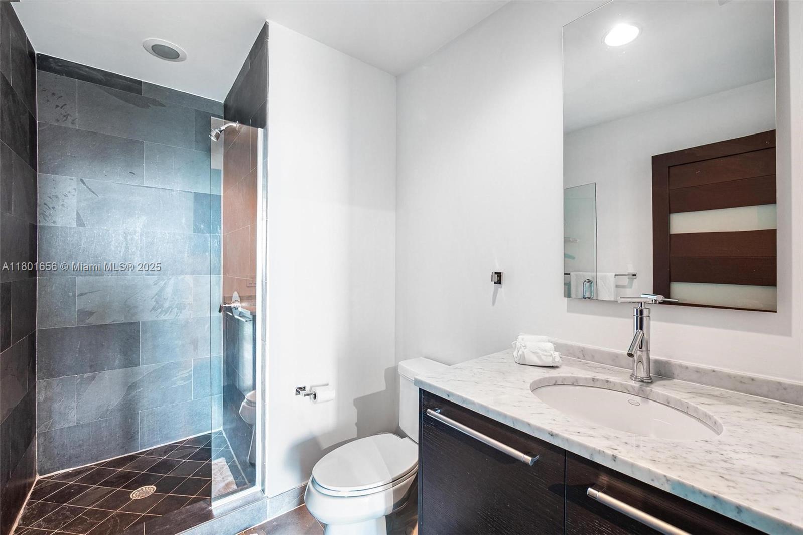 900 Biscayne Blvd #2208, Miami FL 33132