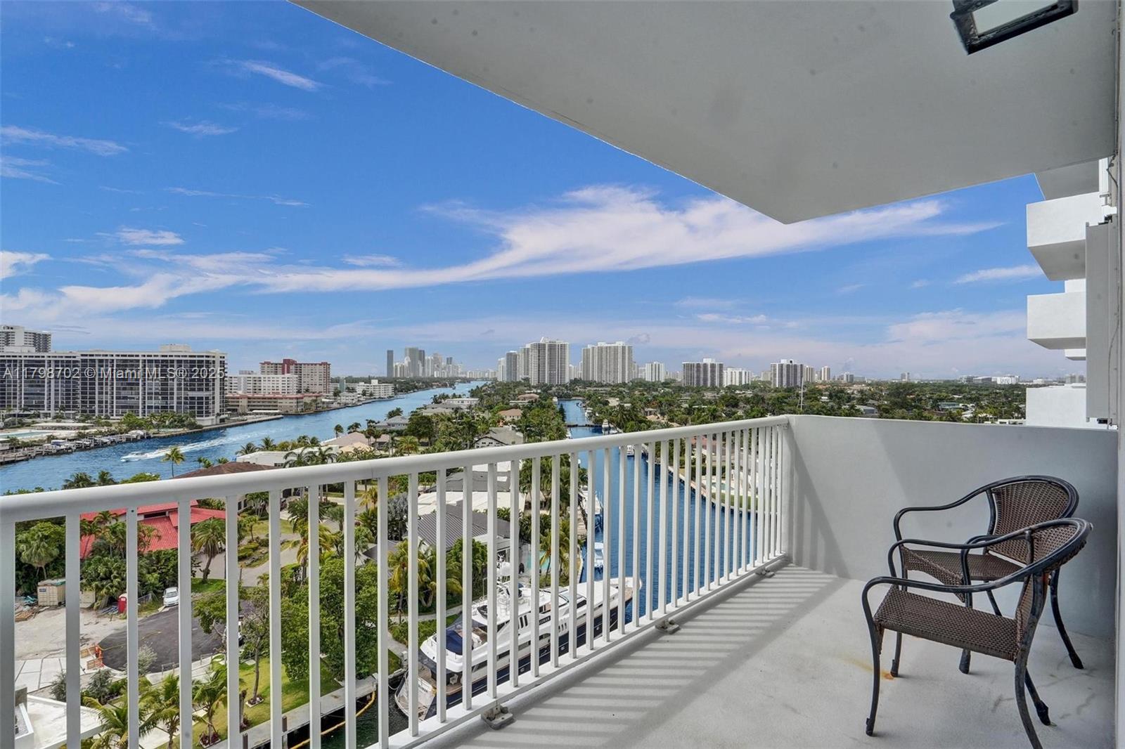 137 Golden Isles Dr #1105, Hallandale Beach, Florida image 11