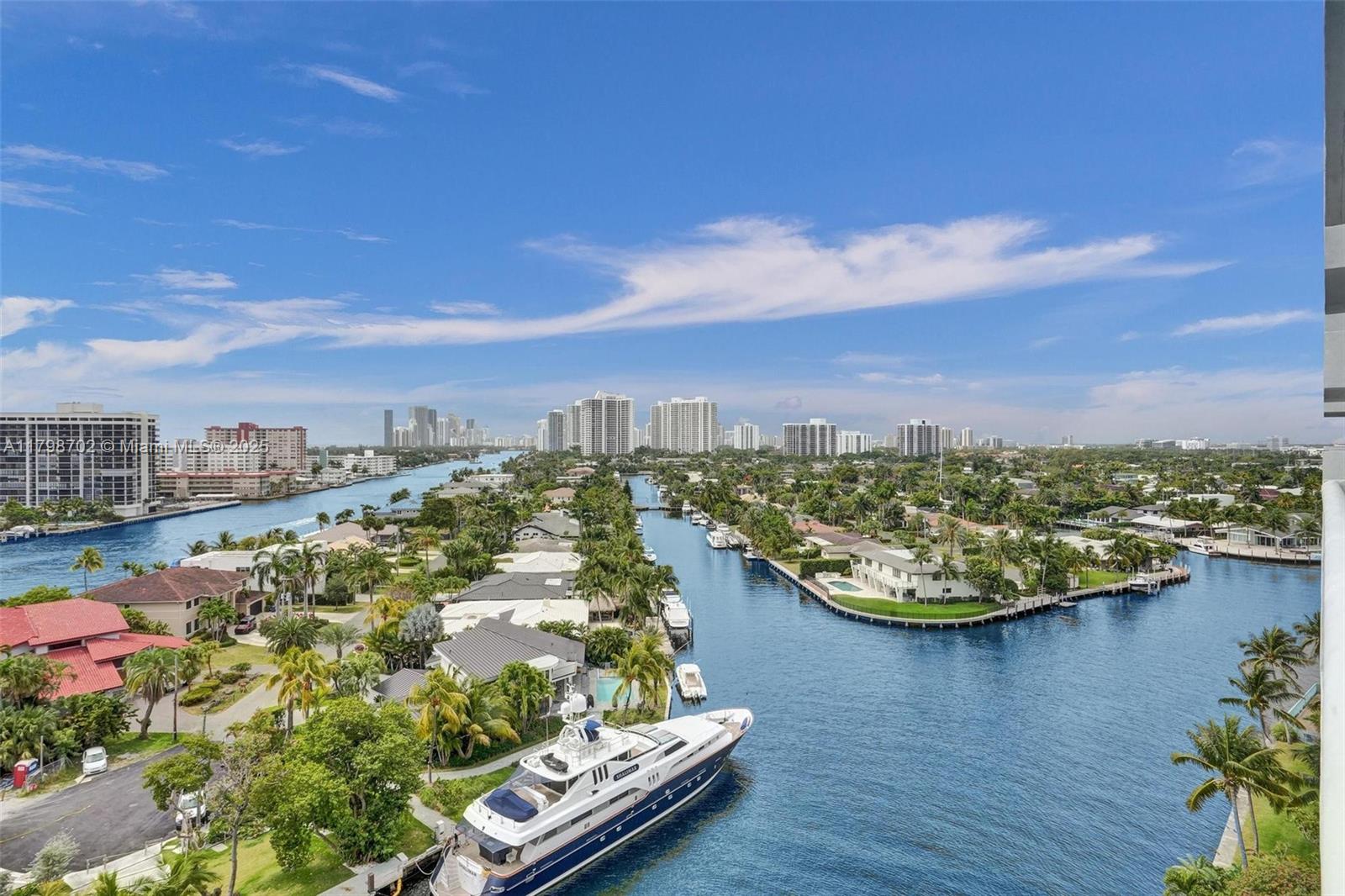 137 Golden Isles Dr #1105, Hallandale Beach, Florida image 14
