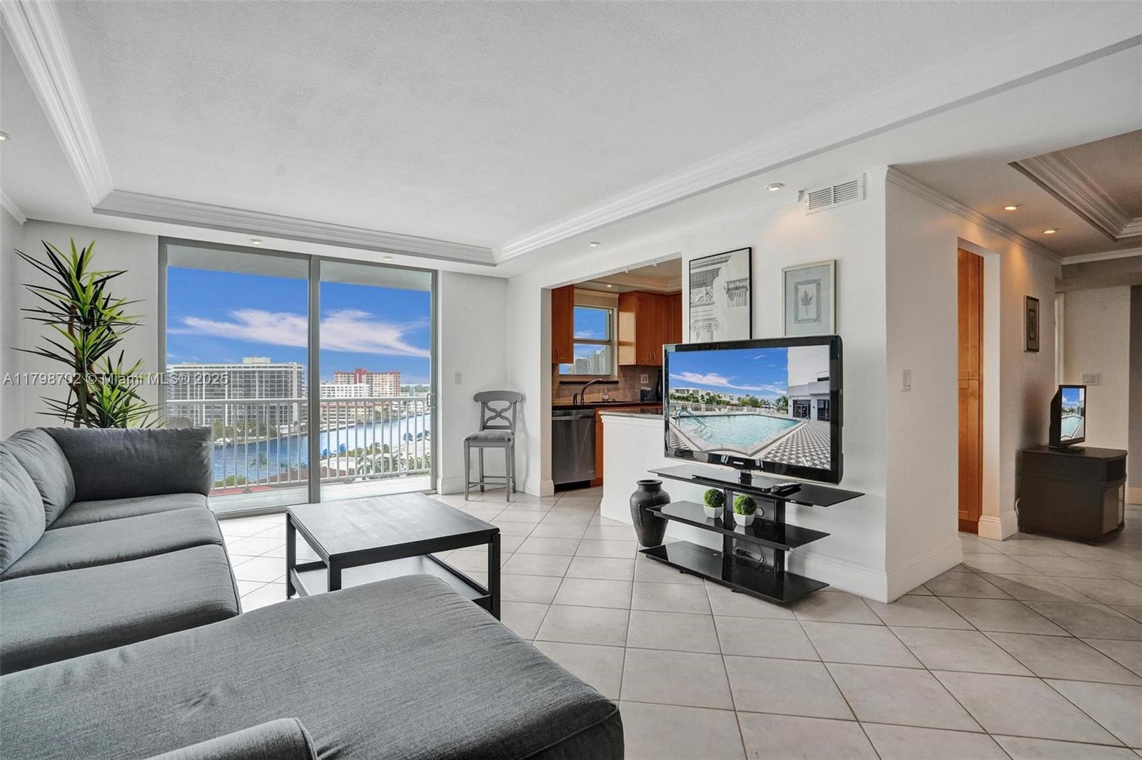 137 Golden Isles Dr #1105, Hallandale Beach, Florida image 18