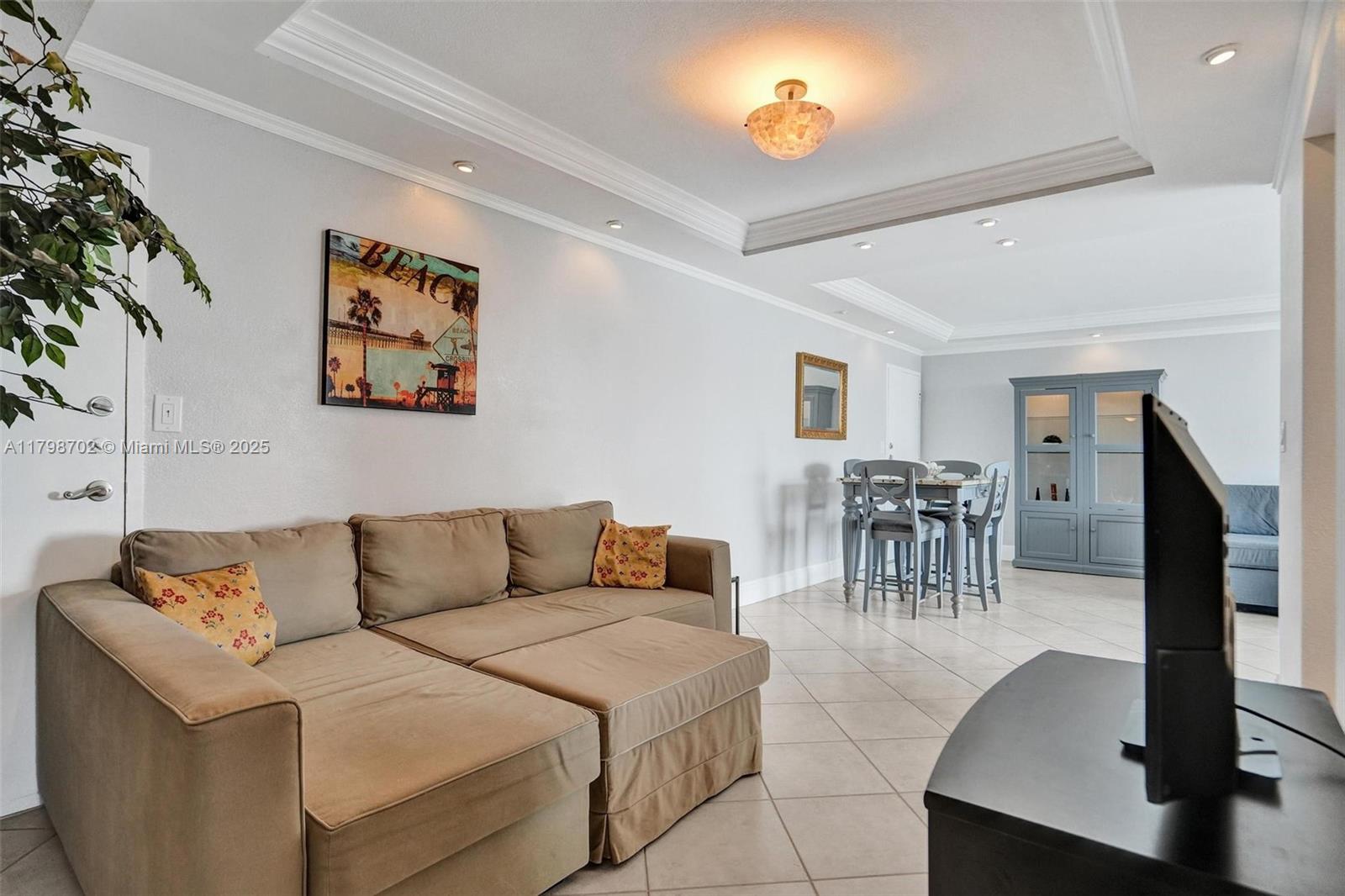 137 Golden Isles Dr #1105, Hallandale Beach, Florida image 28