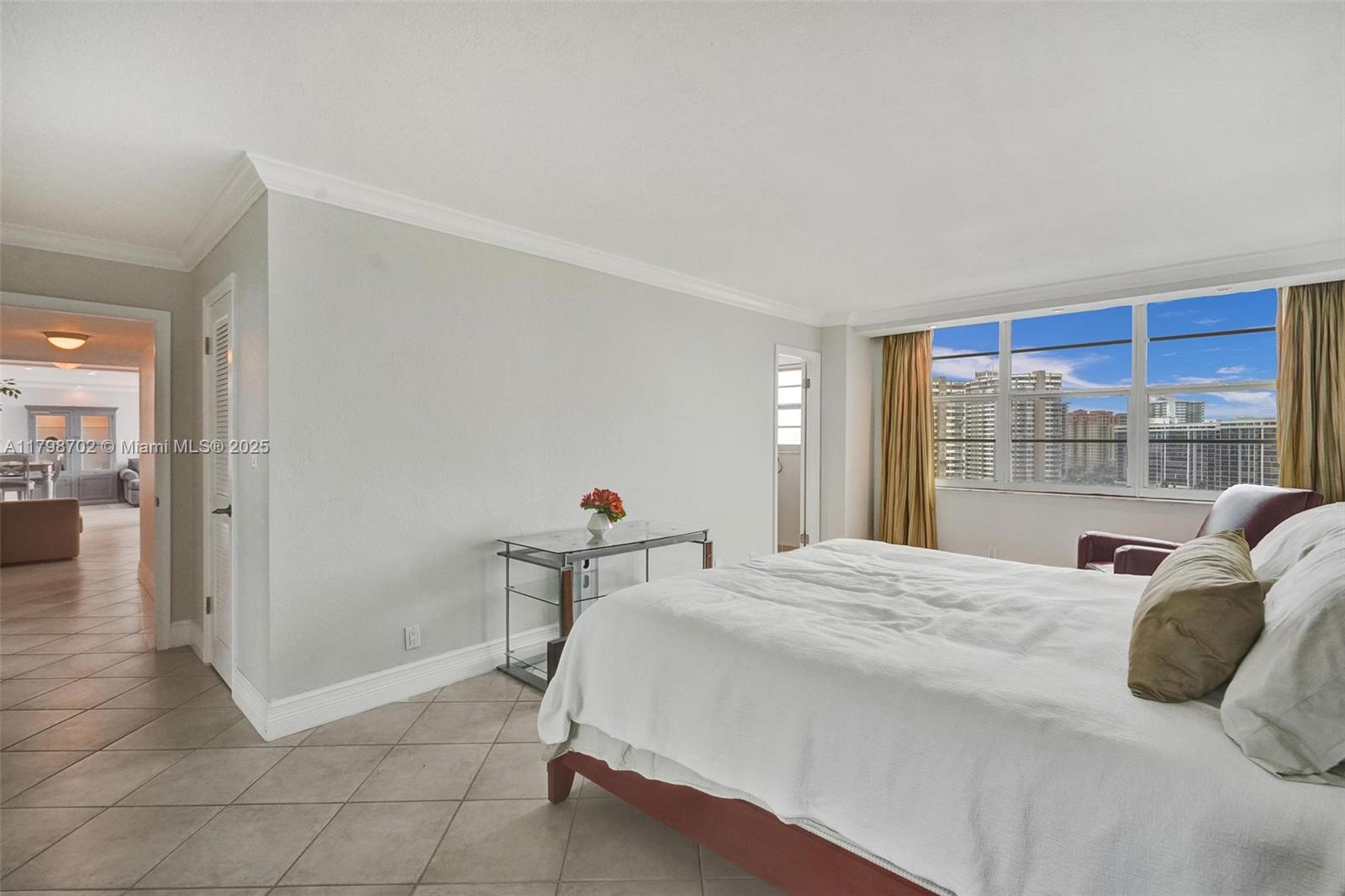 137 Golden Isles Dr #1105, Hallandale Beach, Florida image 36