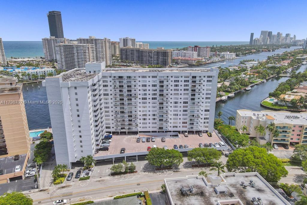 137 Golden Isles Dr #1105, Hallandale Beach, Florida image 48