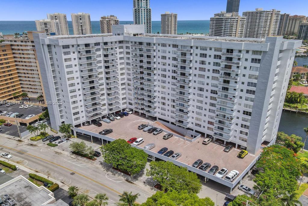 137 Golden Isles Dr #1105, Hallandale Beach, Florida image 49