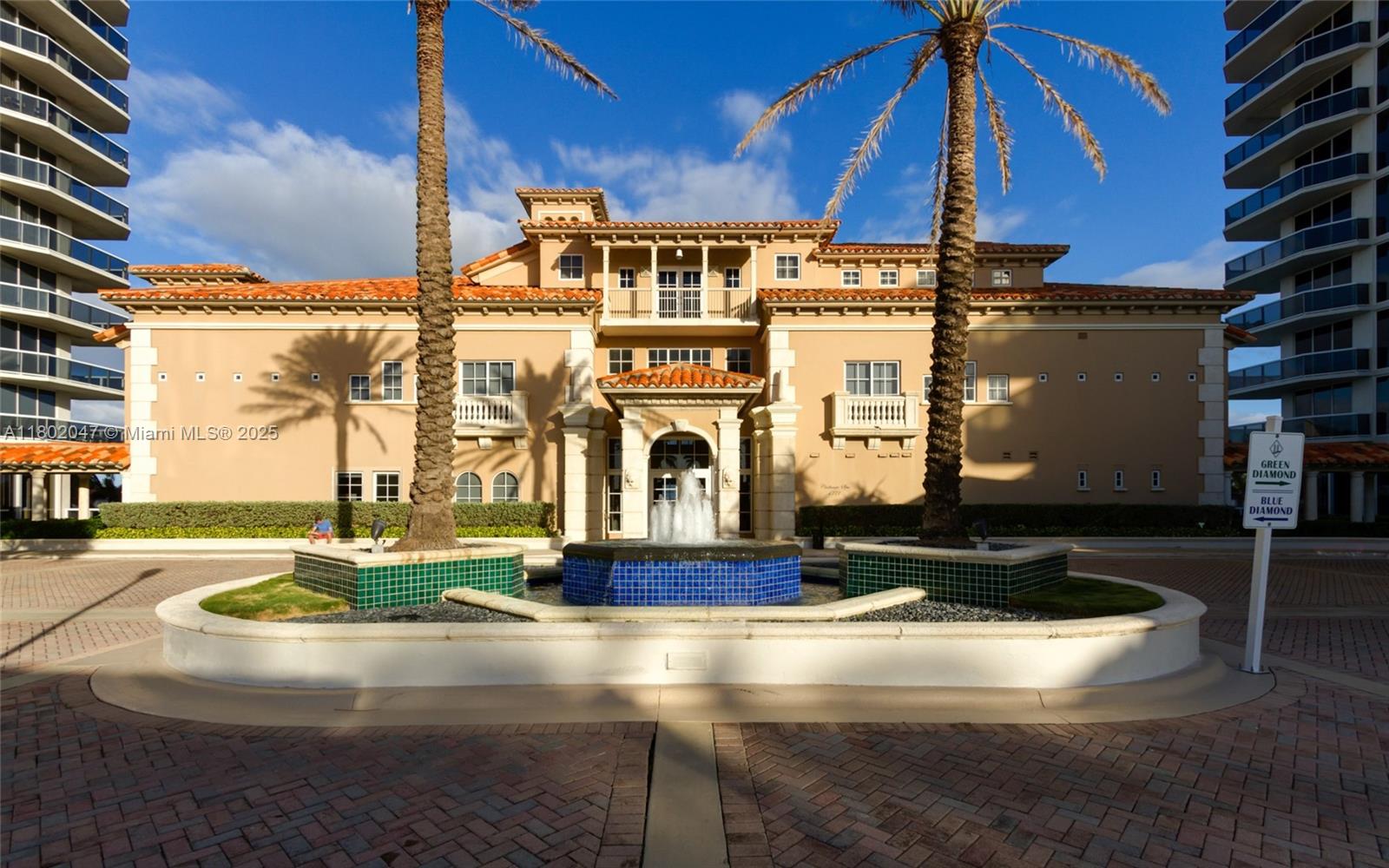 4775 Collins Ave #3203, Miami Beach FL 33140