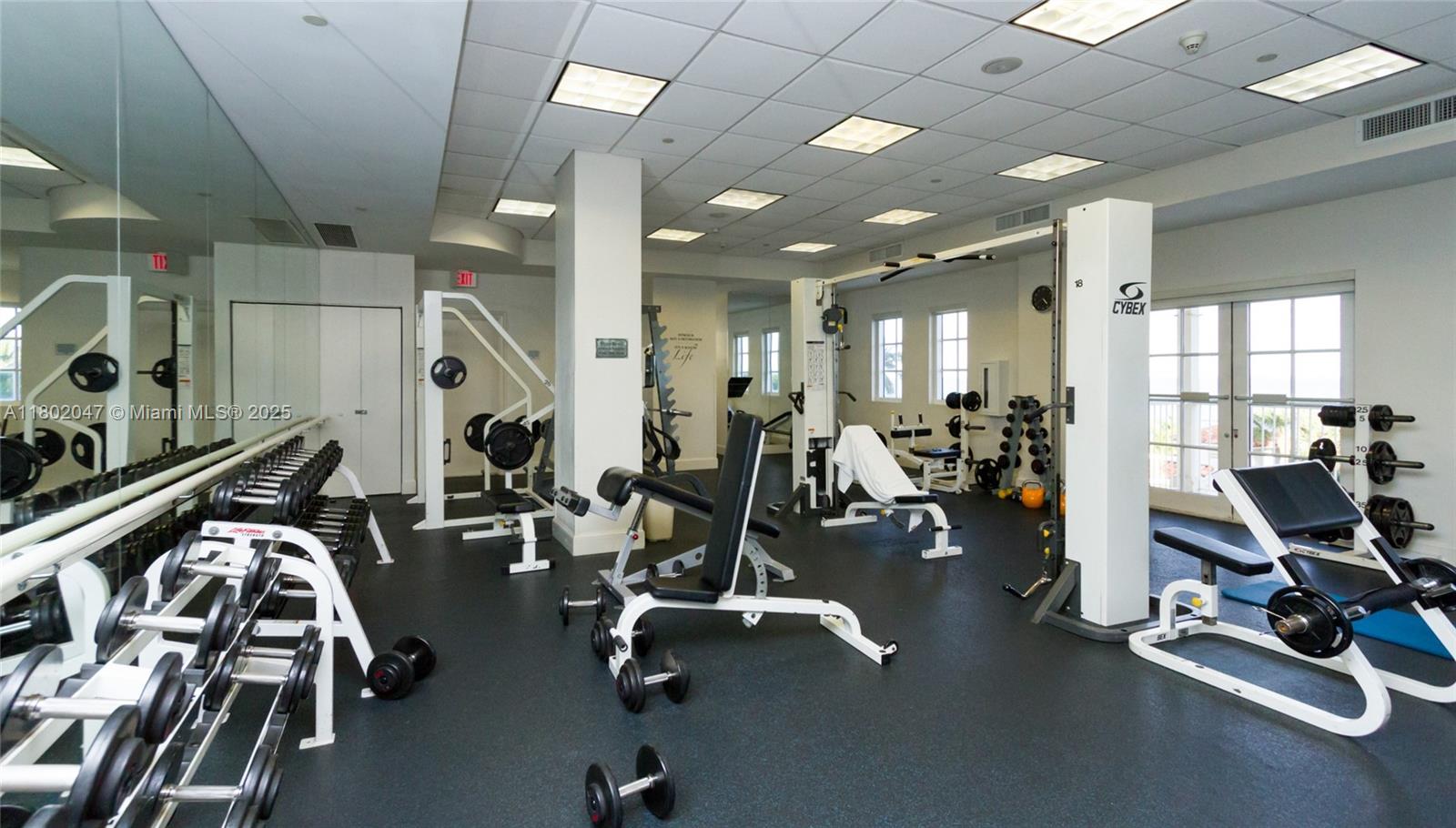 4775 Collins Ave #3203, Miami Beach FL 33140