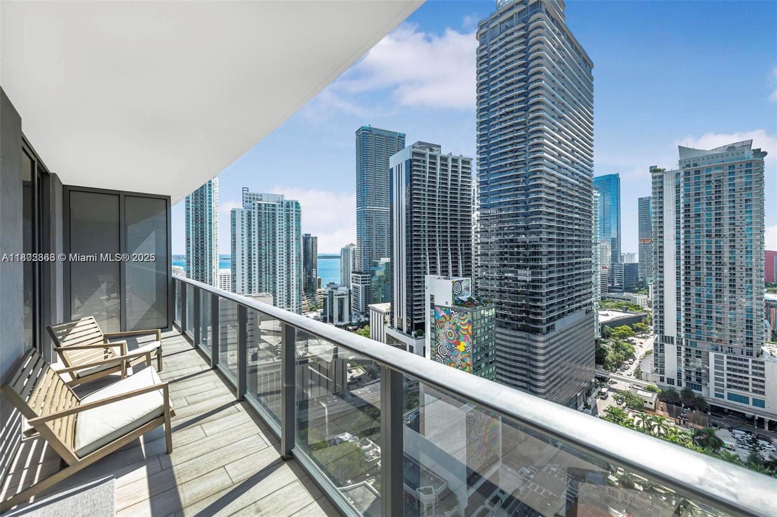45 SW 9th St #2605, Miami FL 33130