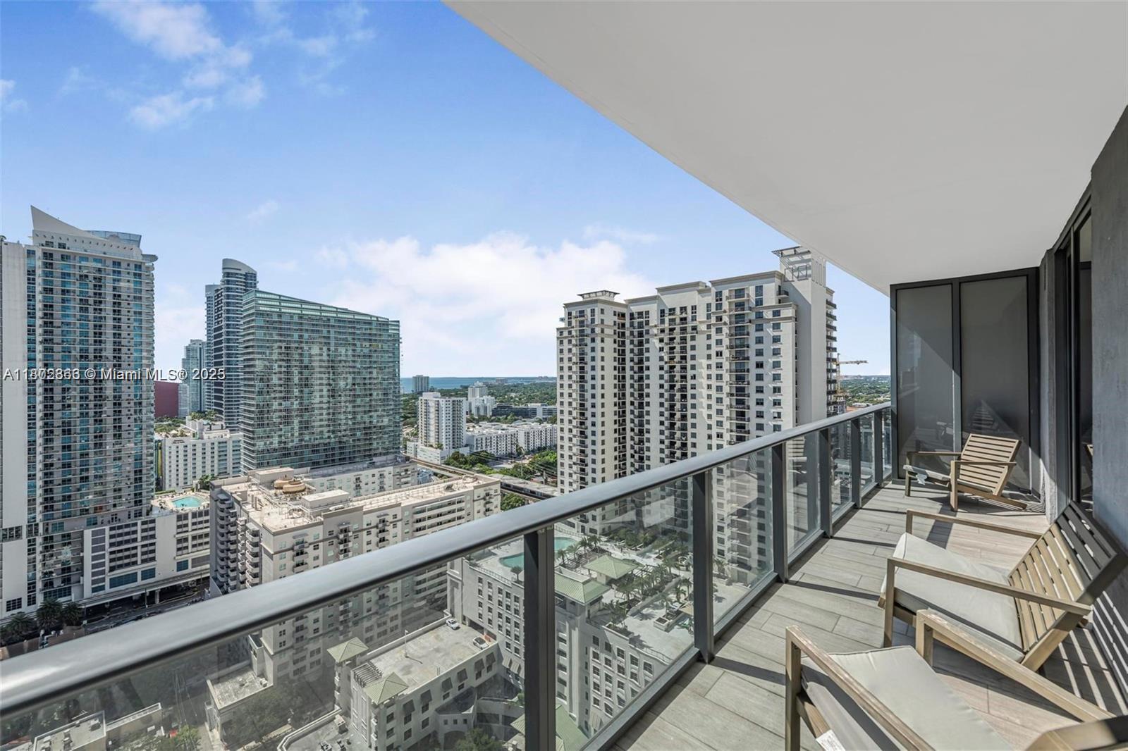 45 SW 9th St #2605, Miami FL 33130