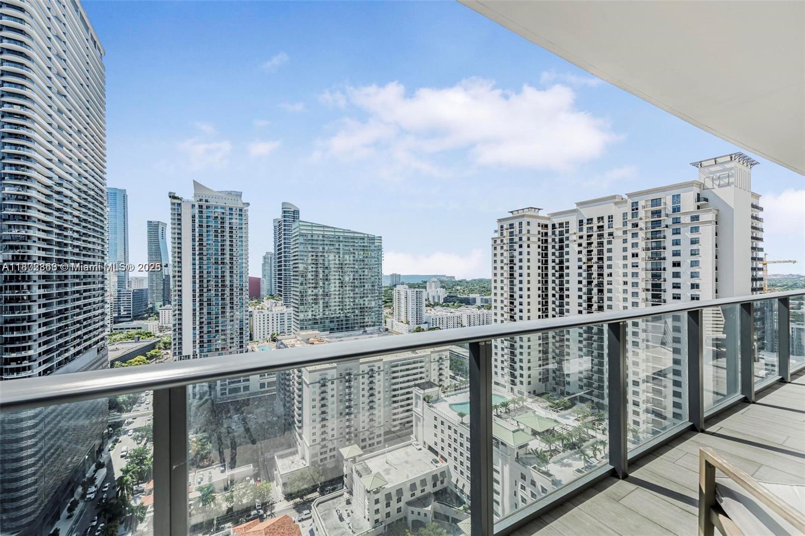 45 SW 9th St #2605, Miami FL 33130
