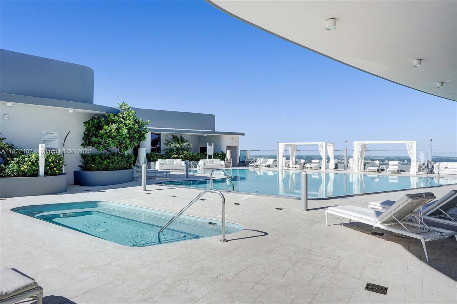 1000 Brickell Plaza #PH5106, Miami FL 33131