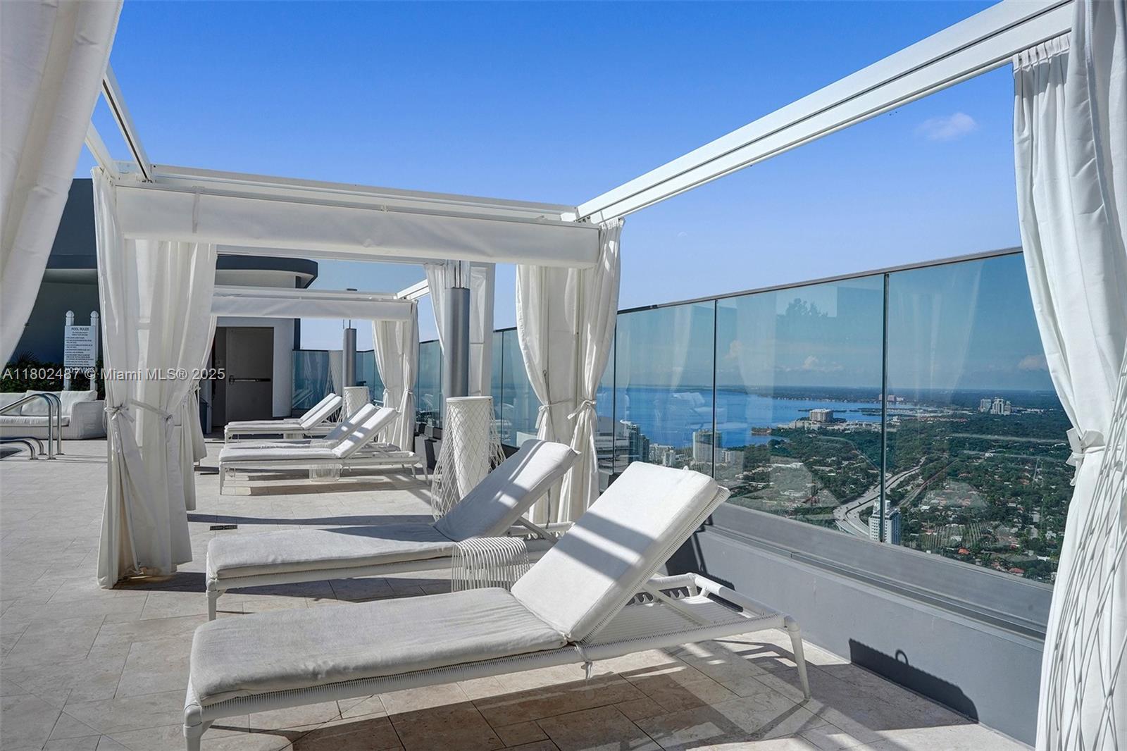 1000 Brickell Plaza #PH5106, Miami FL 33131