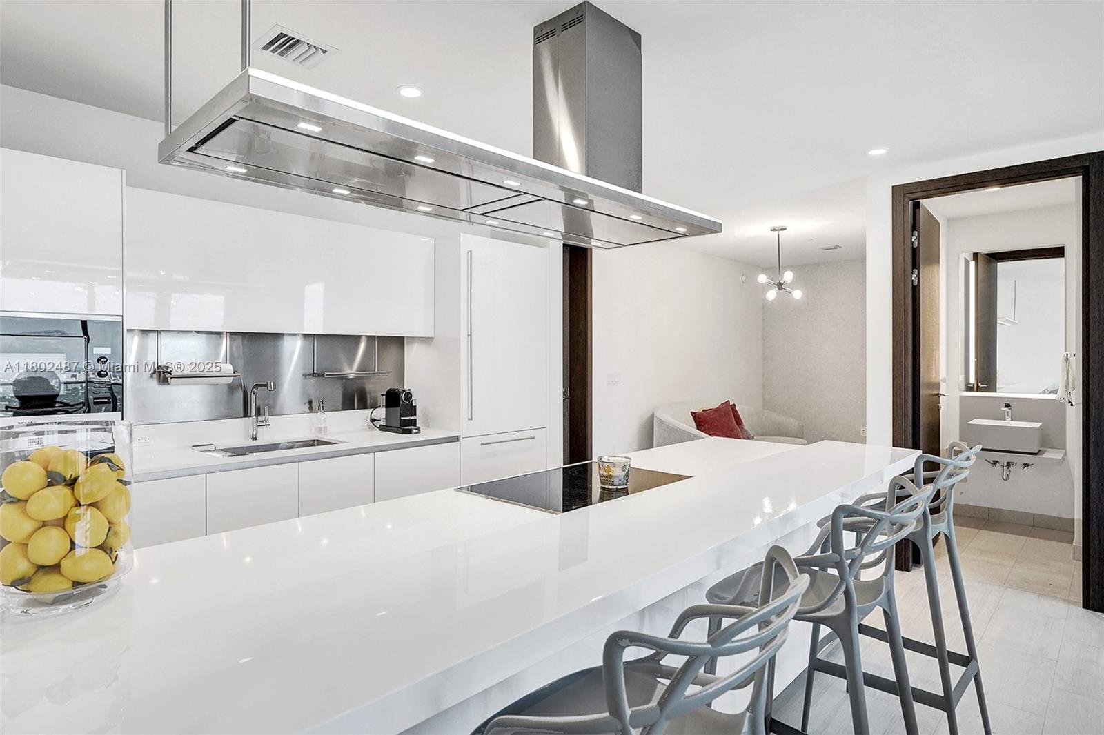 1000 Brickell Plaza #PH5106, Miami FL 33131