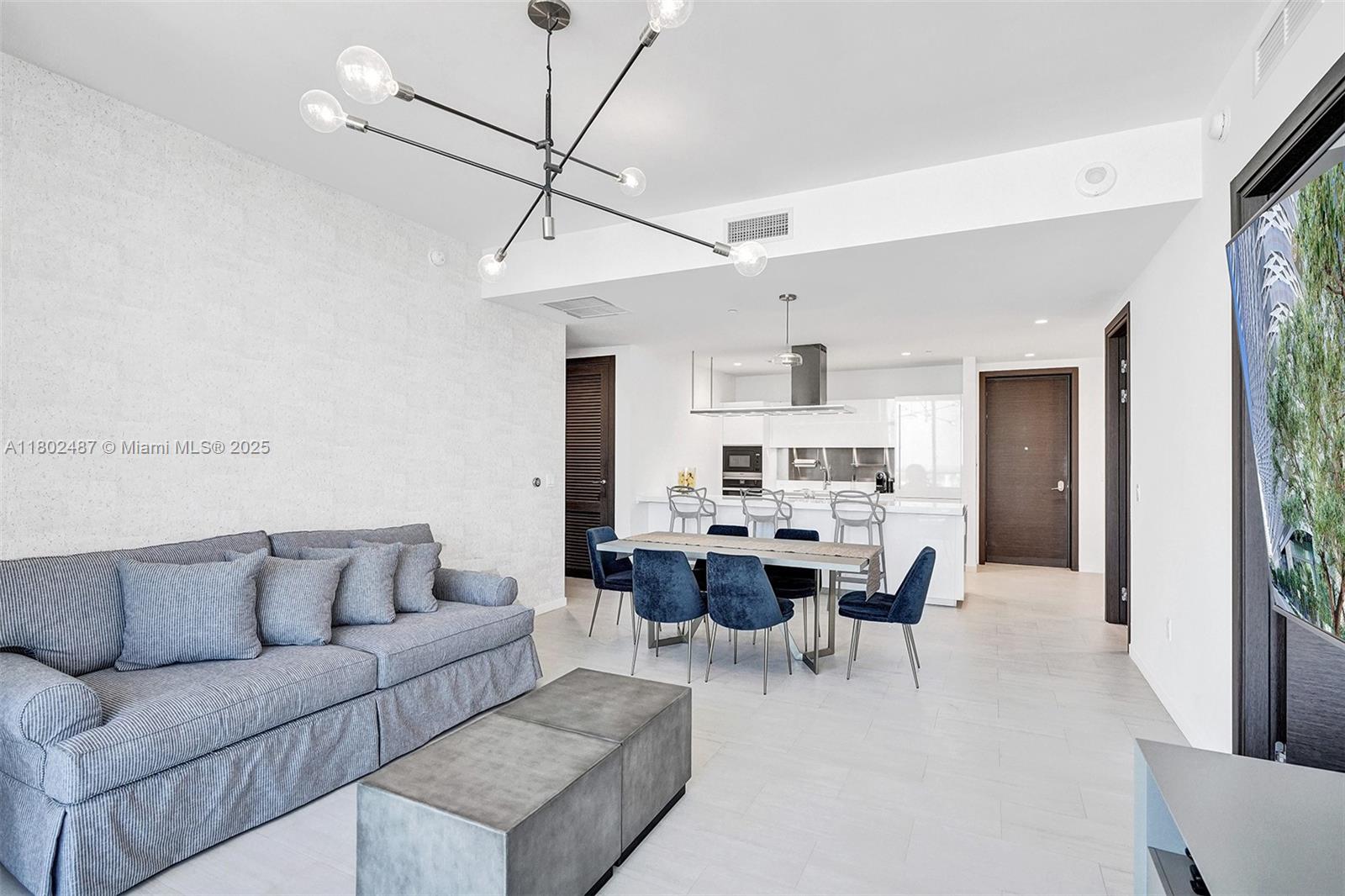 1000 Brickell Plaza #PH5106, Miami FL 33131
