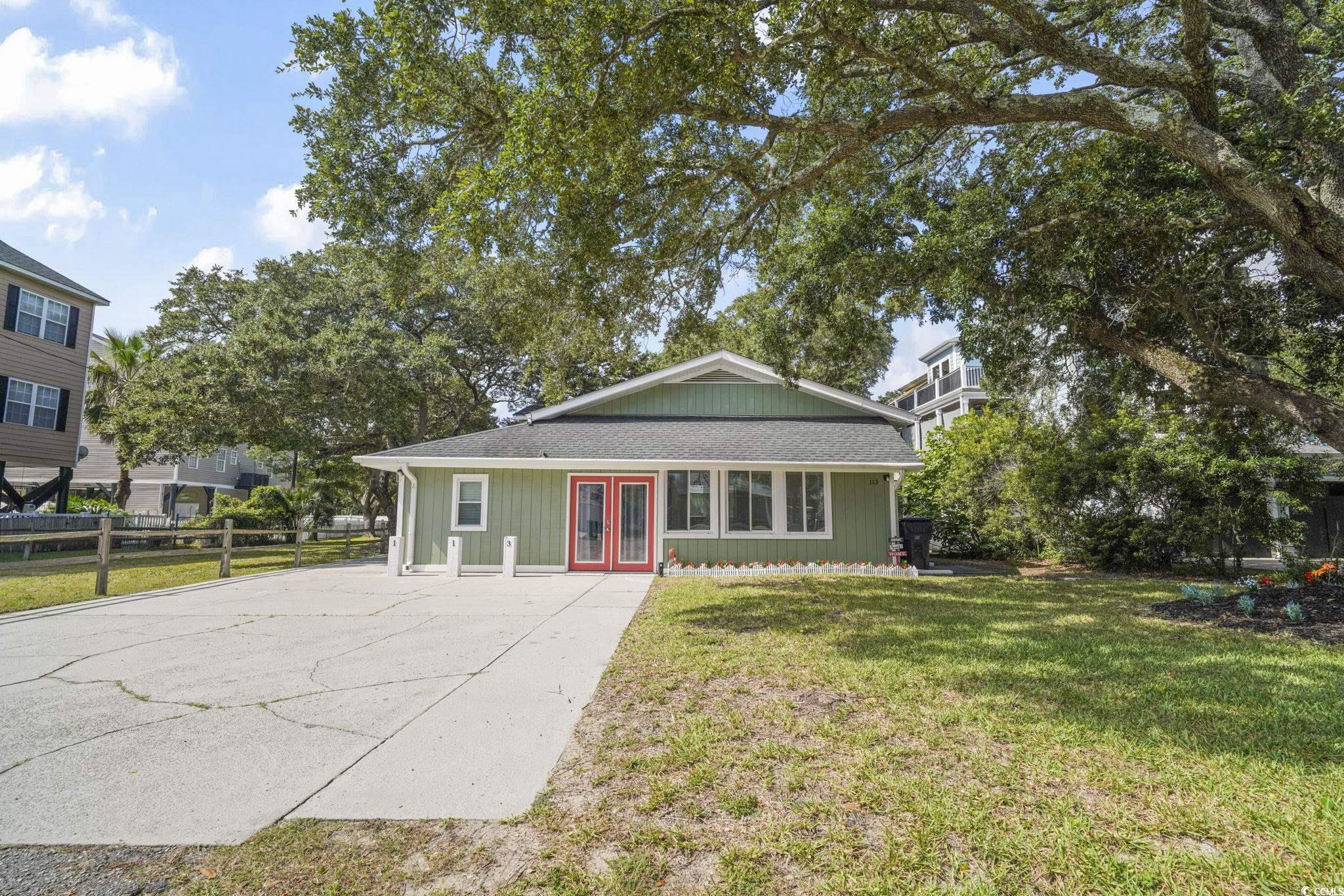 113 Woodland Dr. Murrells Inlet, SC 29576