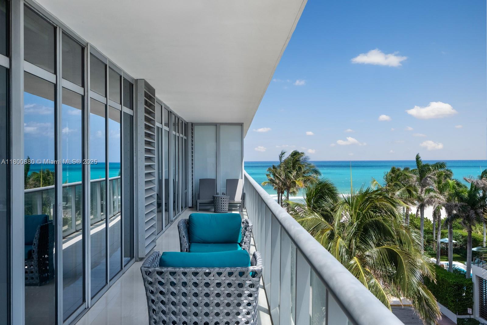 Apartamento à Venda em Miami Beach, FL