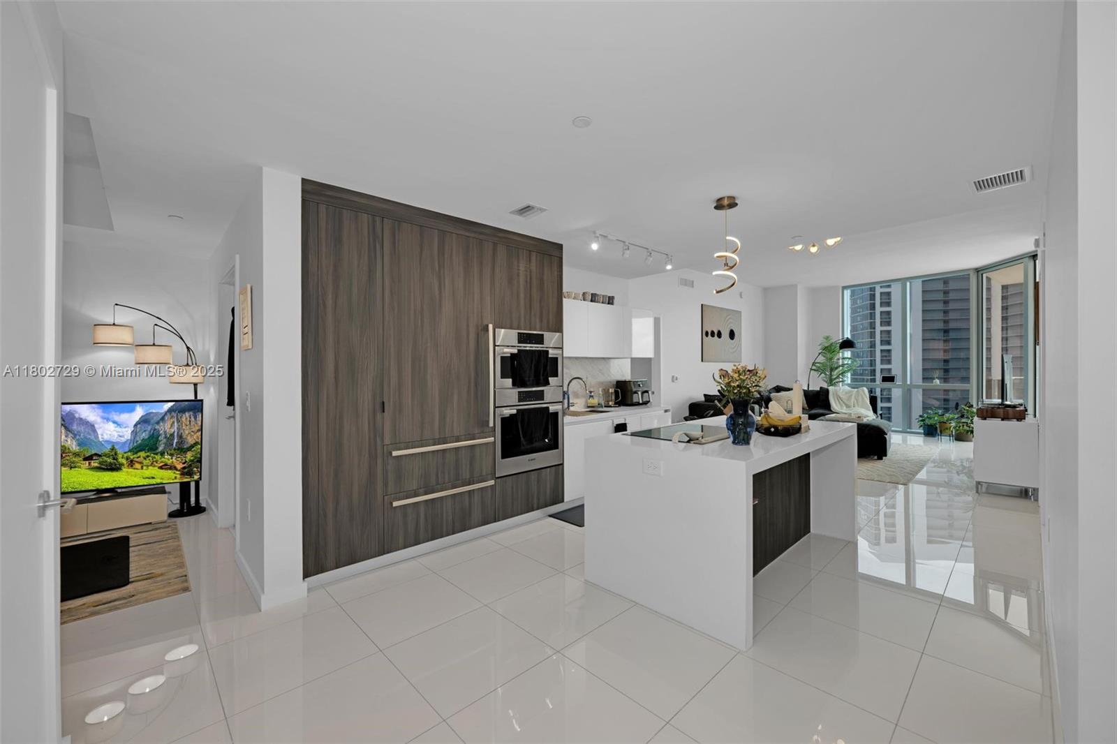 851 NE 1st Ave #3107, Miami FL 33132