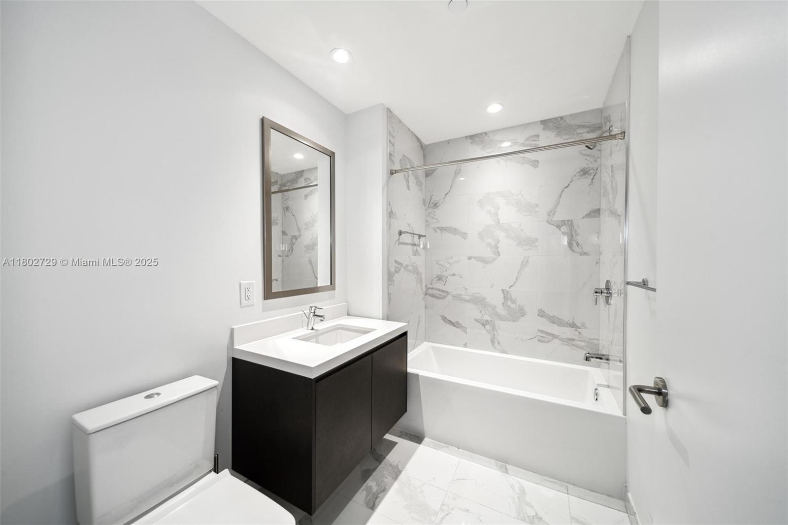 851 NE 1st Ave #3107, Miami FL 33132