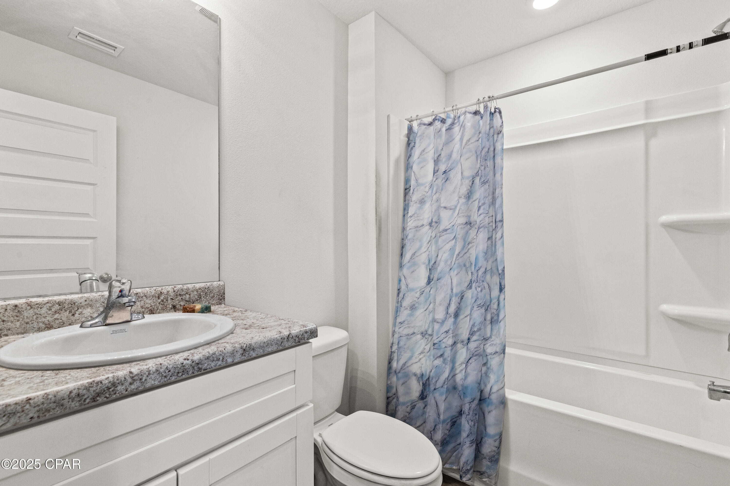 Image 33 For 5800 Viking Way