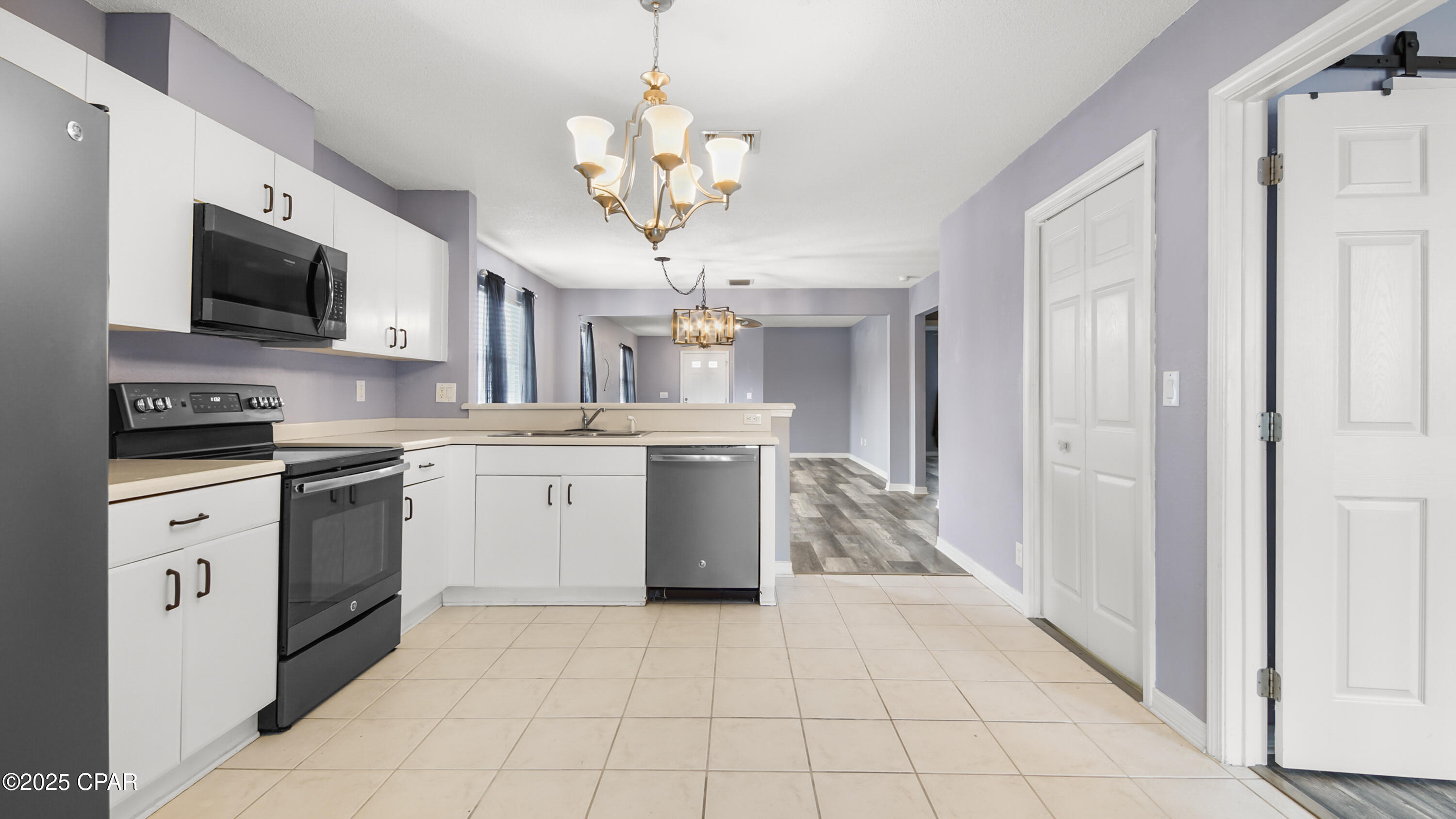 Image 10 For 3165 Meadow Street