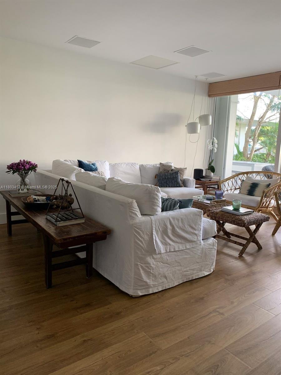 199 Ocean Lane Dr #106, Key Biscayne FL 33149