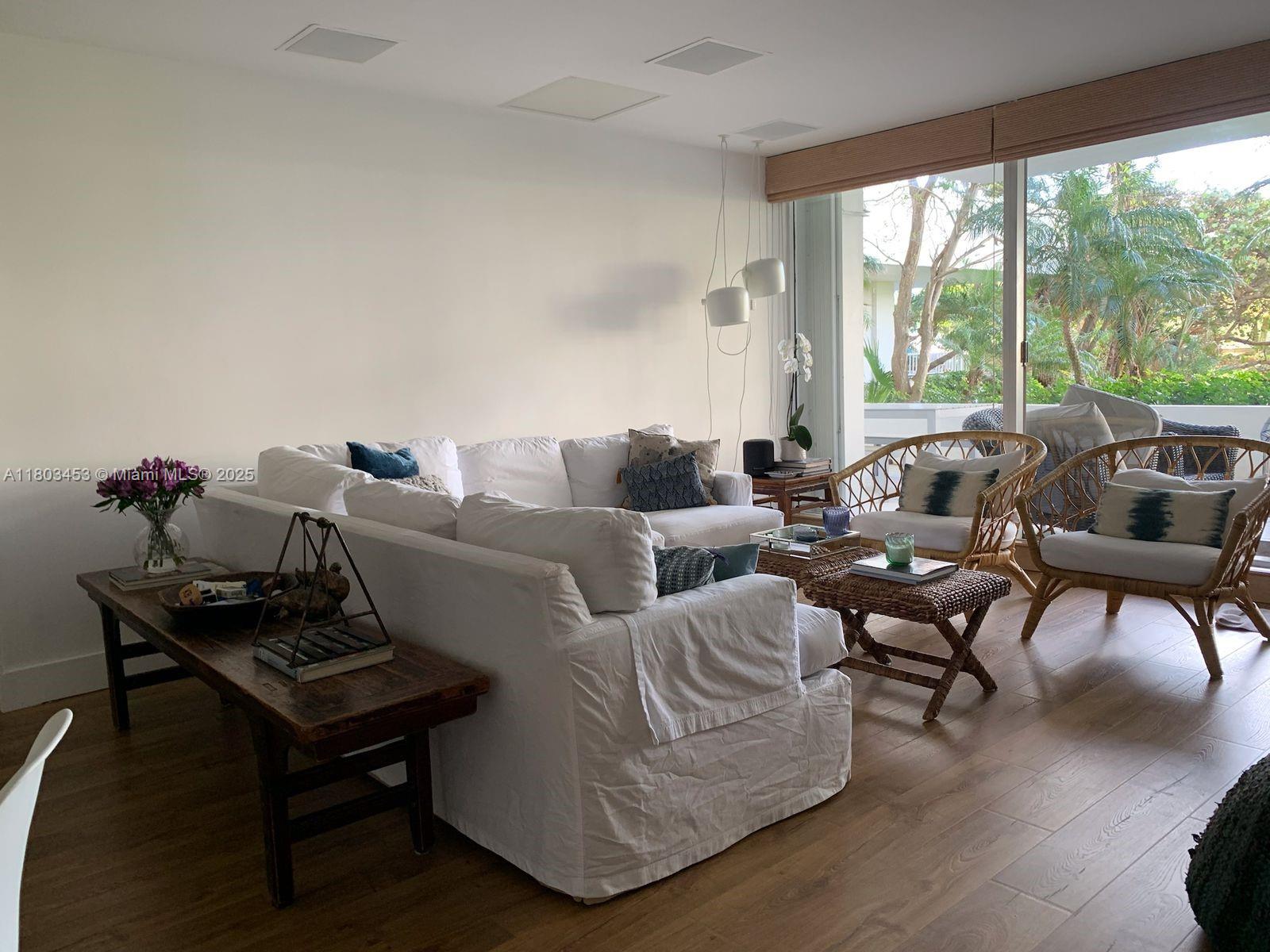 199 Ocean Lane Dr #106, Key Biscayne FL 33149