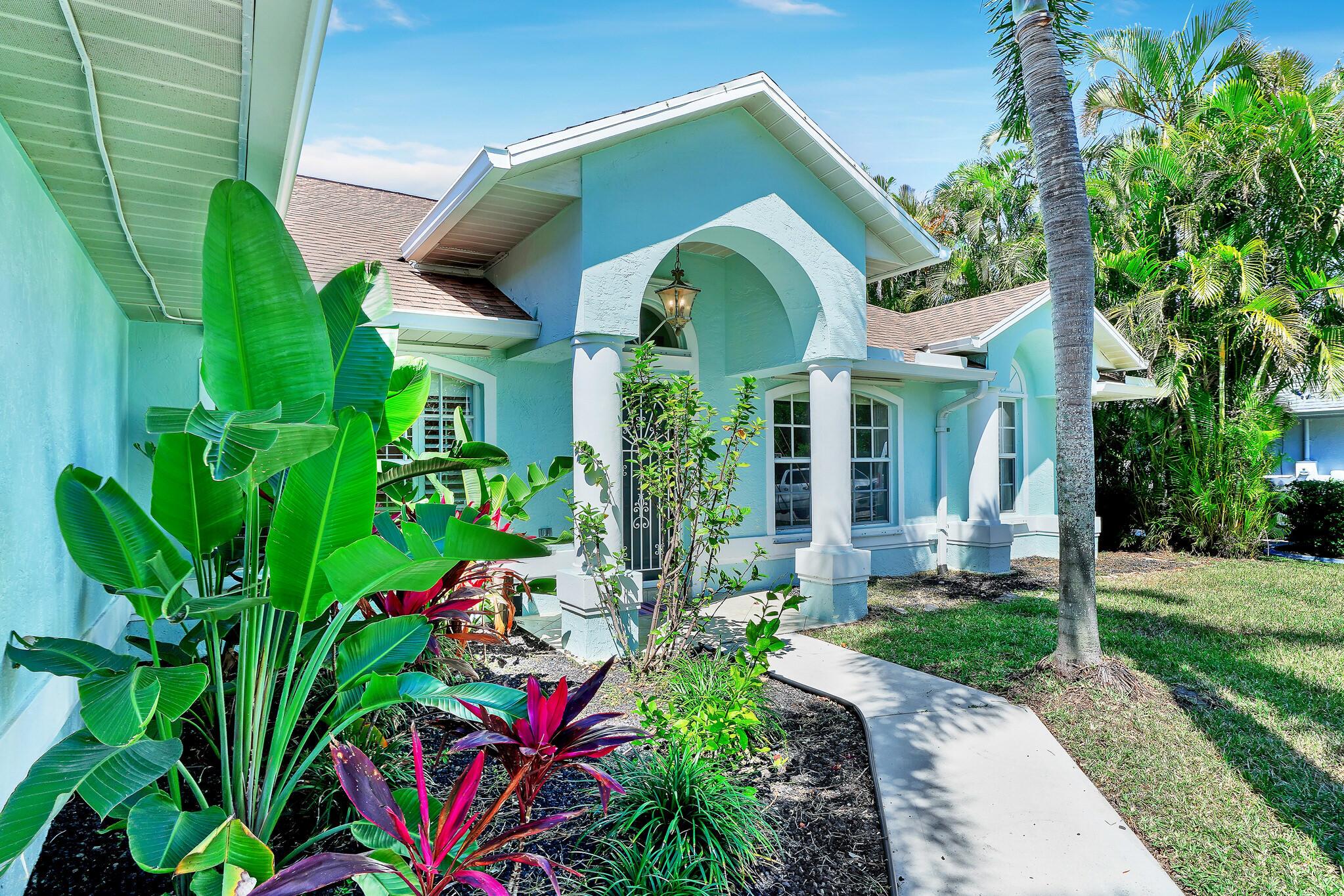 Homes for sale in Port St. Lucie, FL | 139 Ne Royce Avenue, Port St. Lucie, FL 34983 | MLS# R11090788