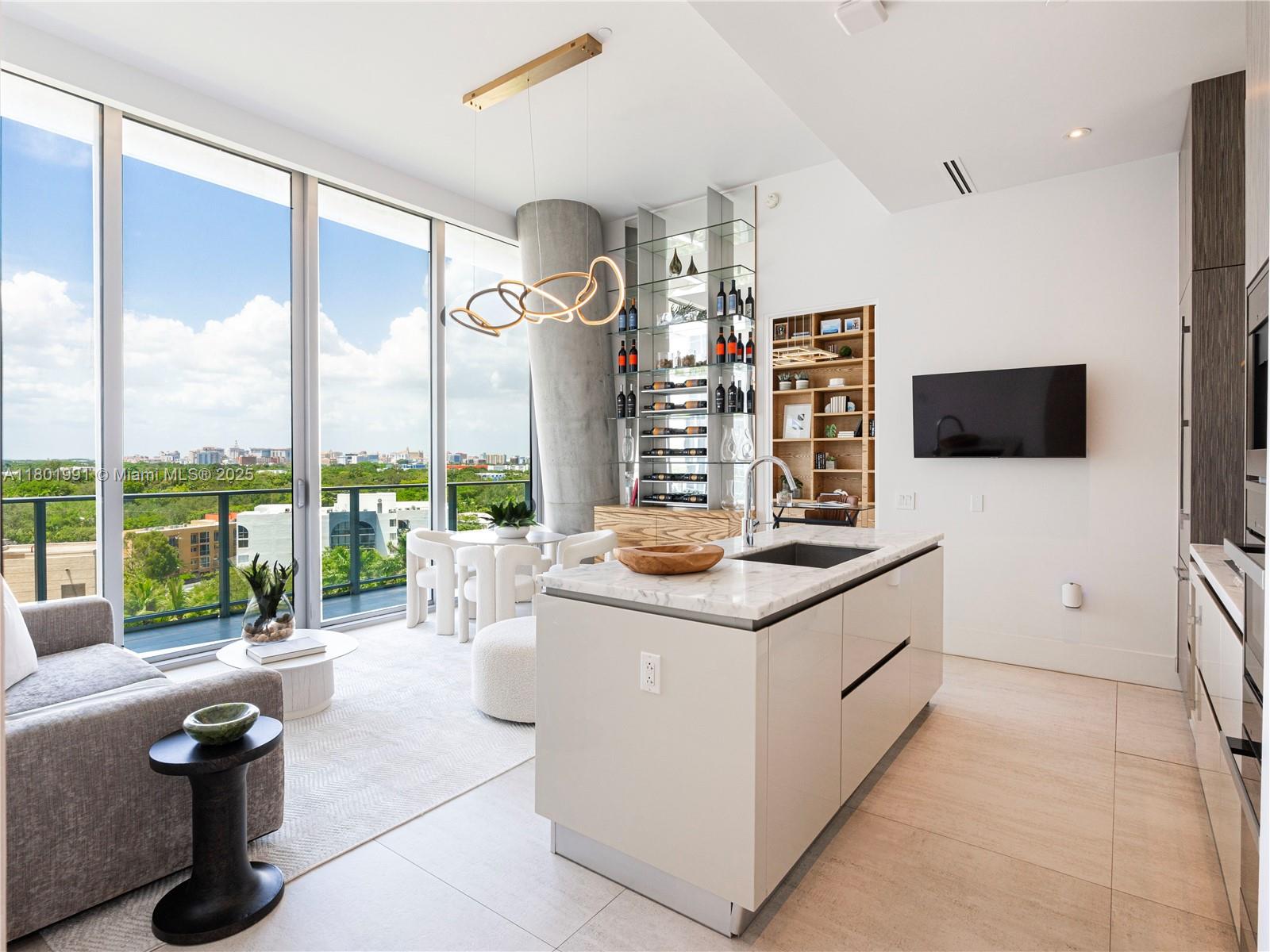 Condo for Sale in Miami, FL