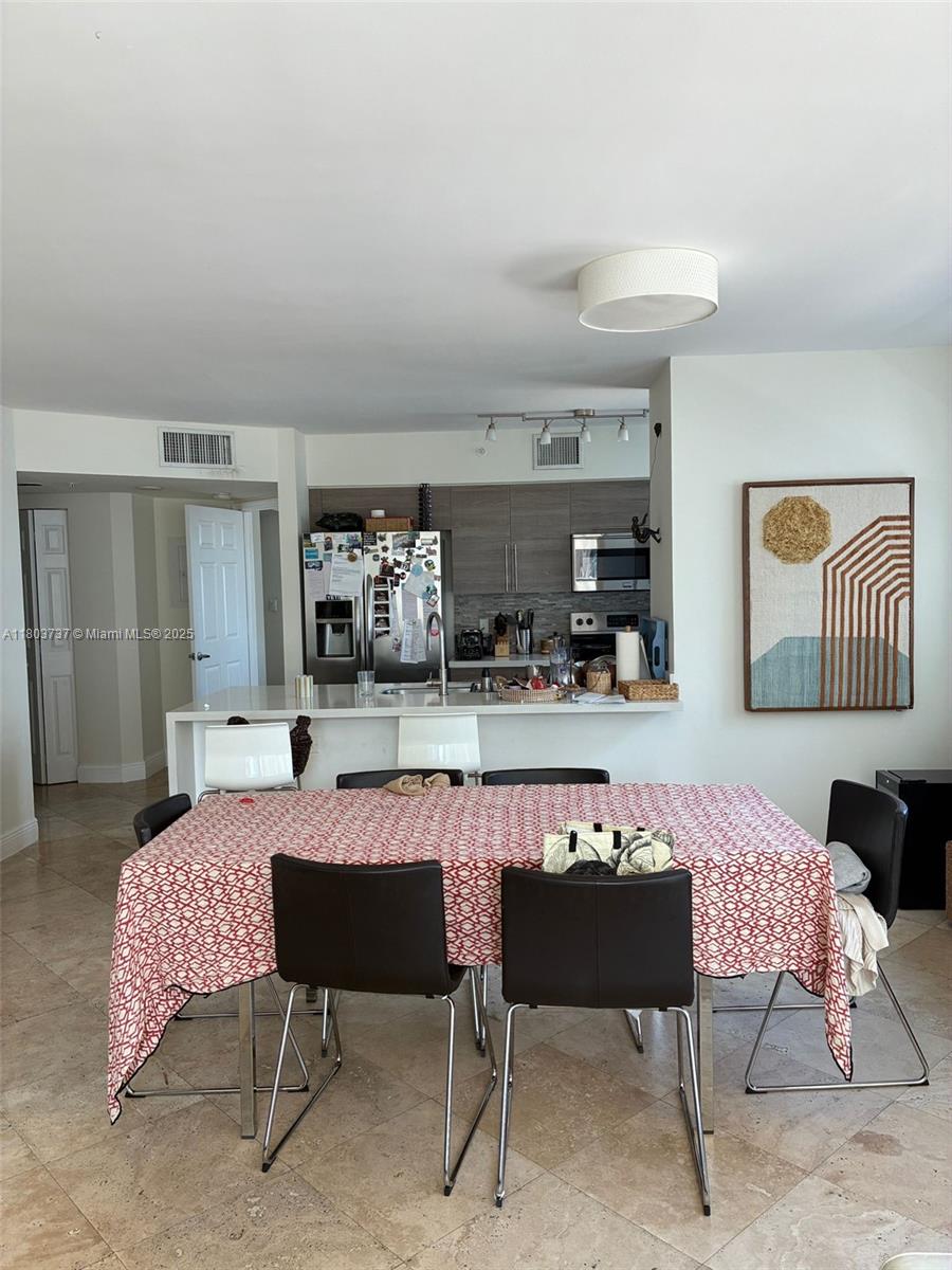 1155 Brickell Bay Dr #1101, Miami FL 33131