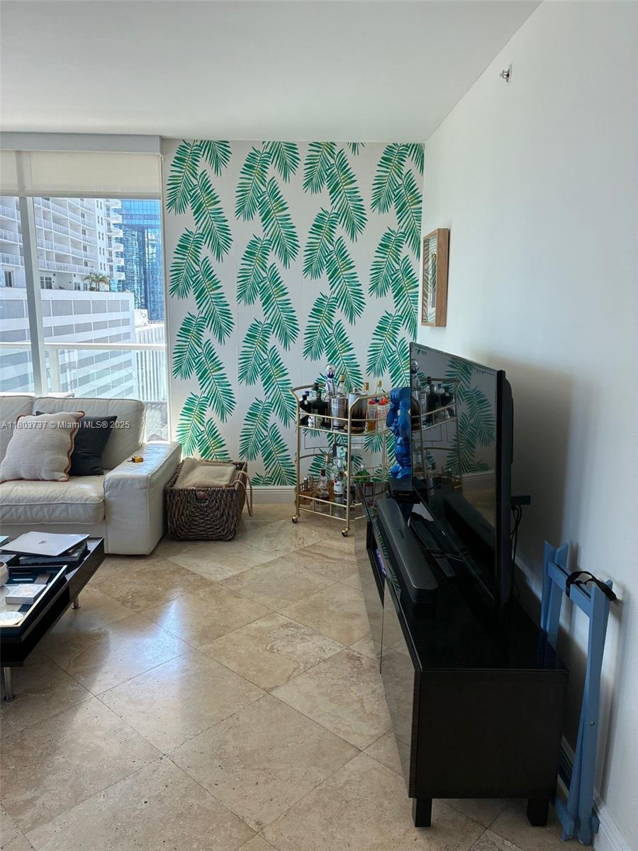 1155 Brickell Bay Dr #1101, Miami FL 33131