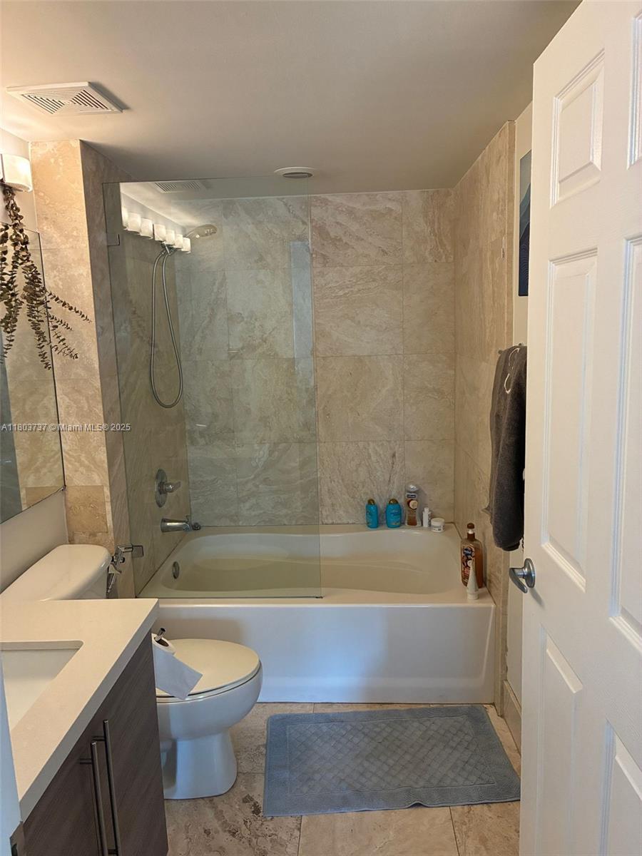 1155 Brickell Bay Dr #1101, Miami FL 33131