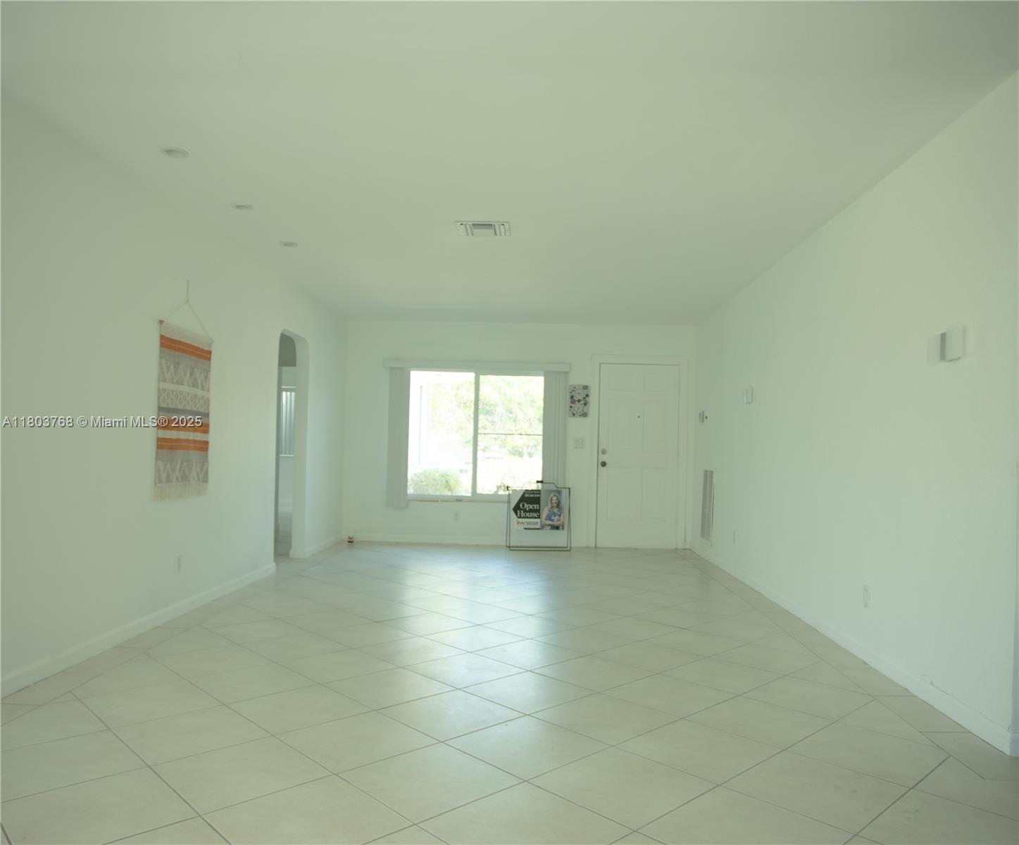 8851 Byron Ave, Surfside, Florida image 4
