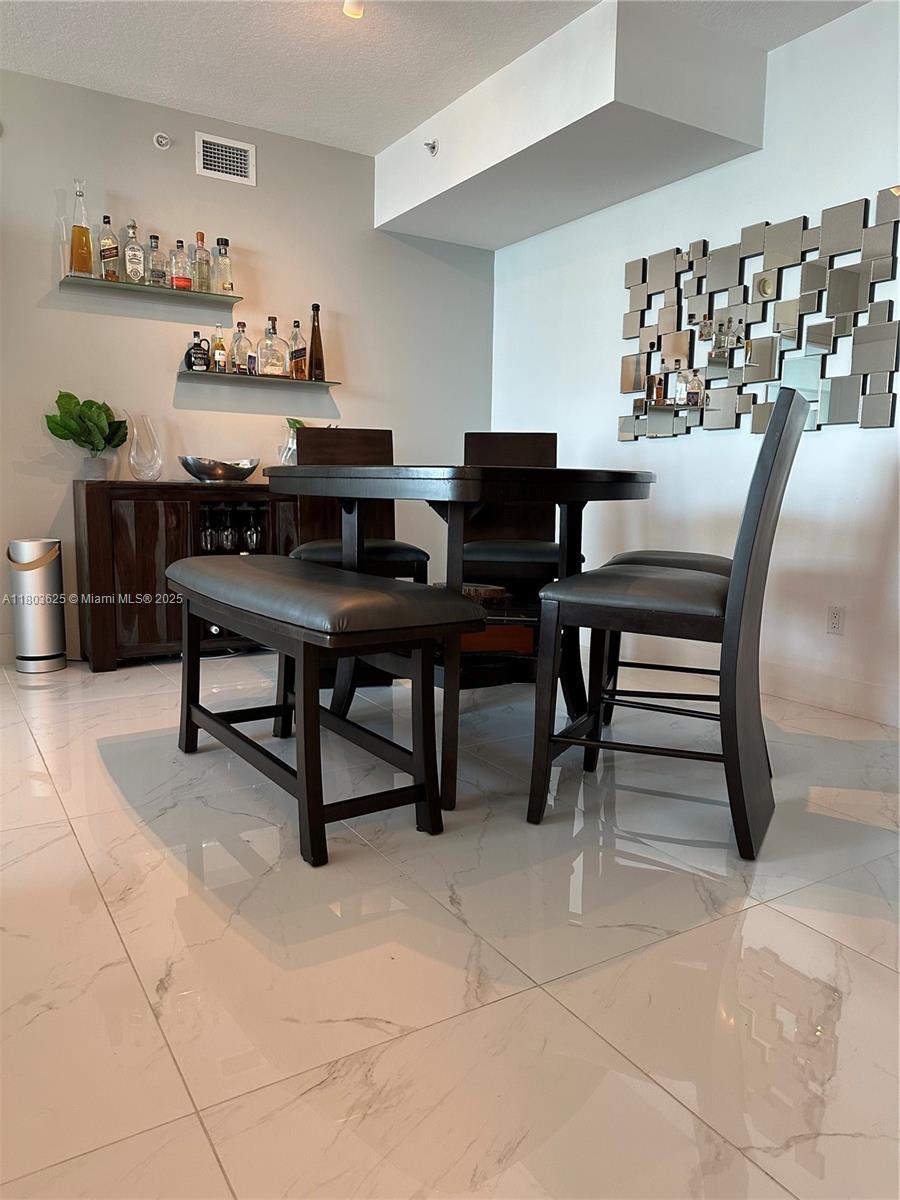 325 S Biscayne Blvd #4119, Miami FL 33131