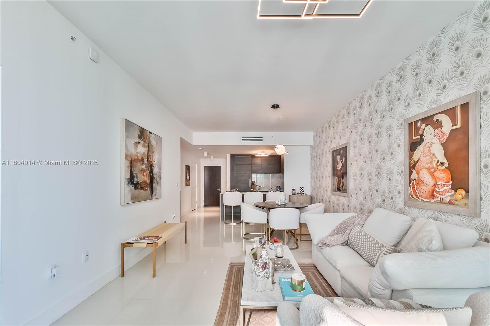 900 Biscayne Blvd #3710, Miami FL 33132