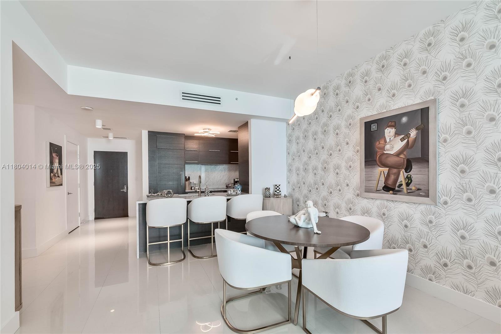 900 Biscayne Blvd #3710, Miami FL 33132
